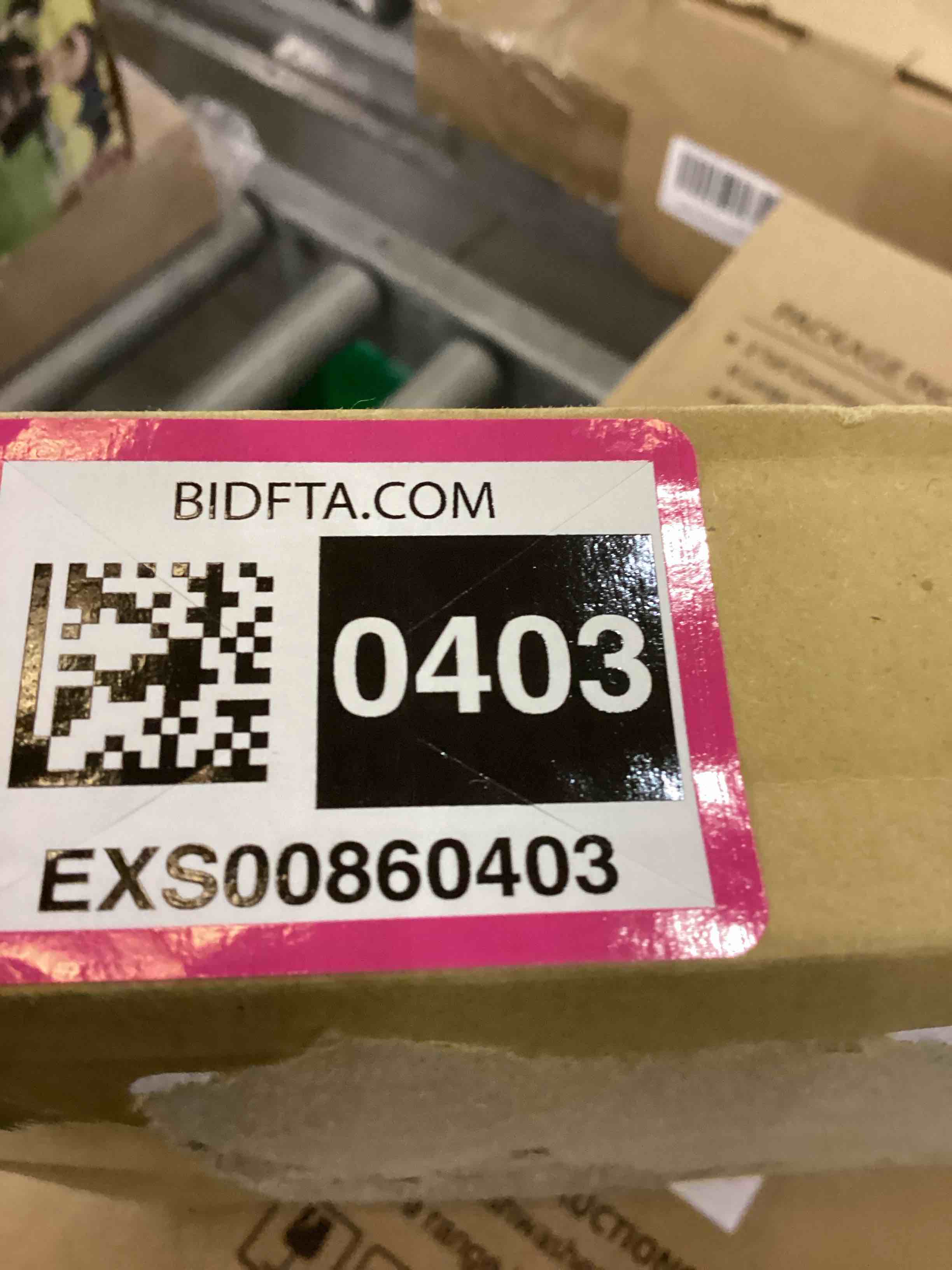https://s3.amazonaws.com/lotting-images-prod/bidfta/EXS00860403_1700509636784.jpeg