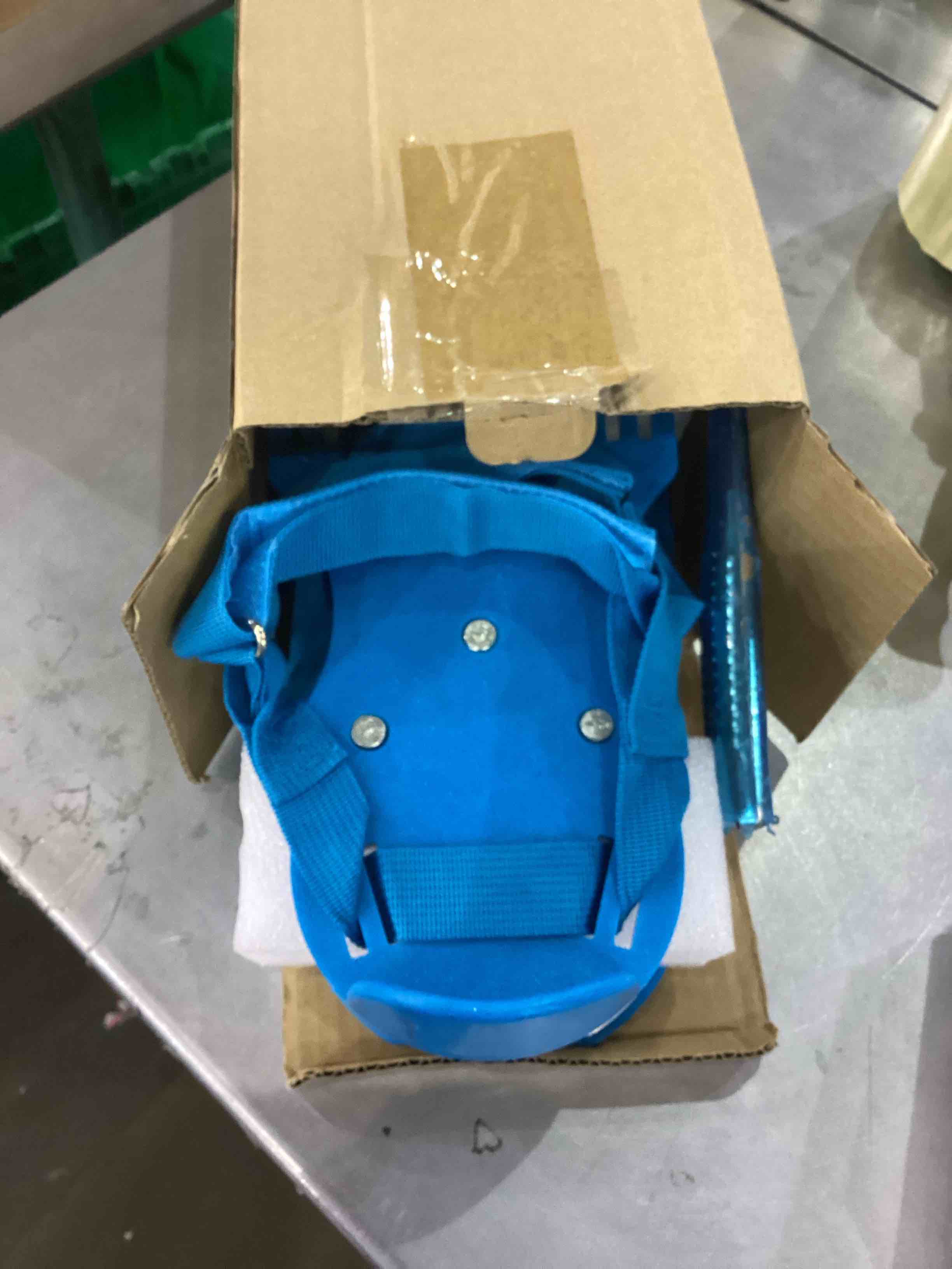 https://s3.amazonaws.com/lotting-images-prod/bidfta/EXS00860434_1700571413101.jpeg