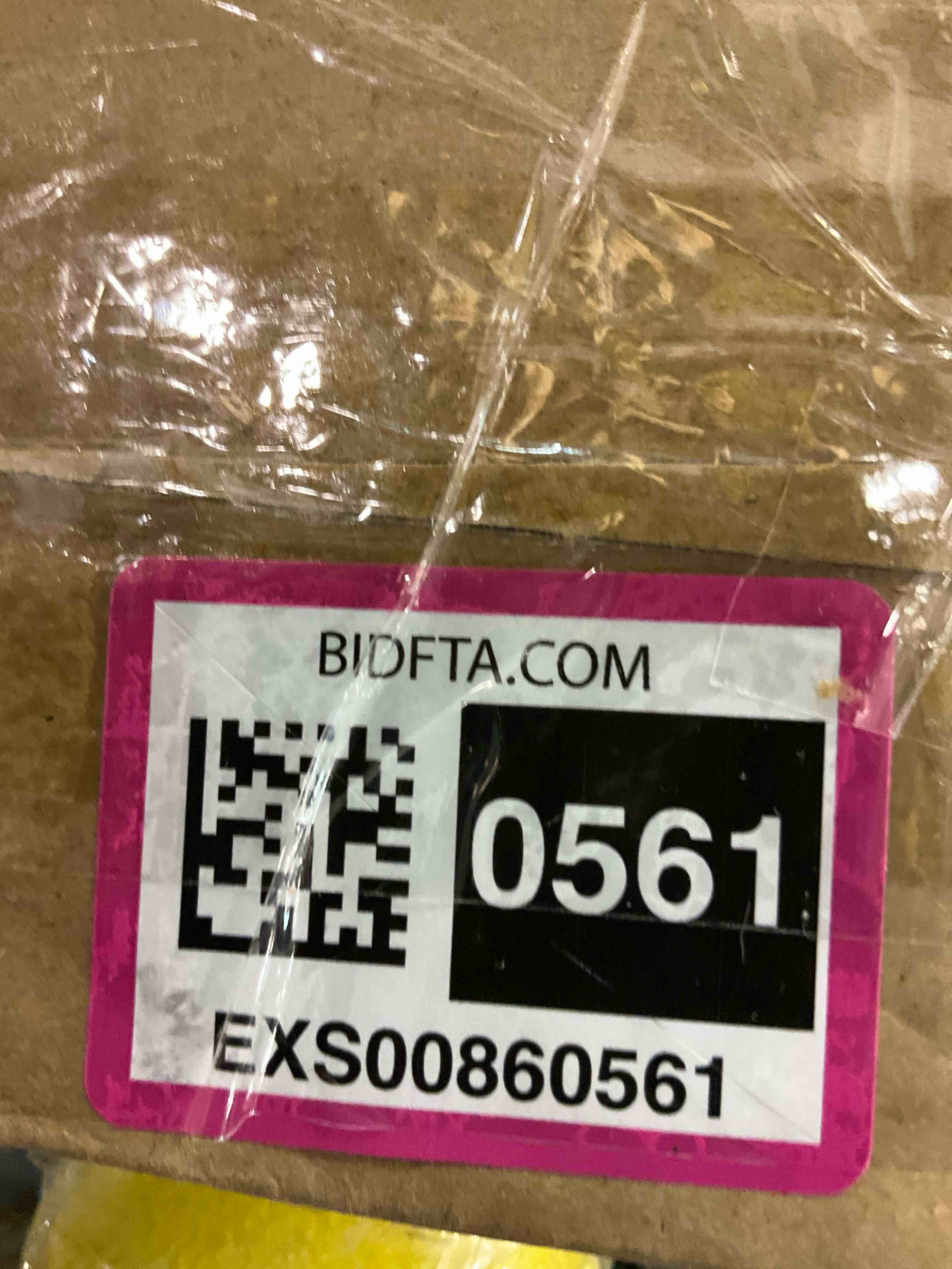 https://s3.amazonaws.com/lotting-images-prod/bidfta/EXS00860561_1699555121199.jpeg