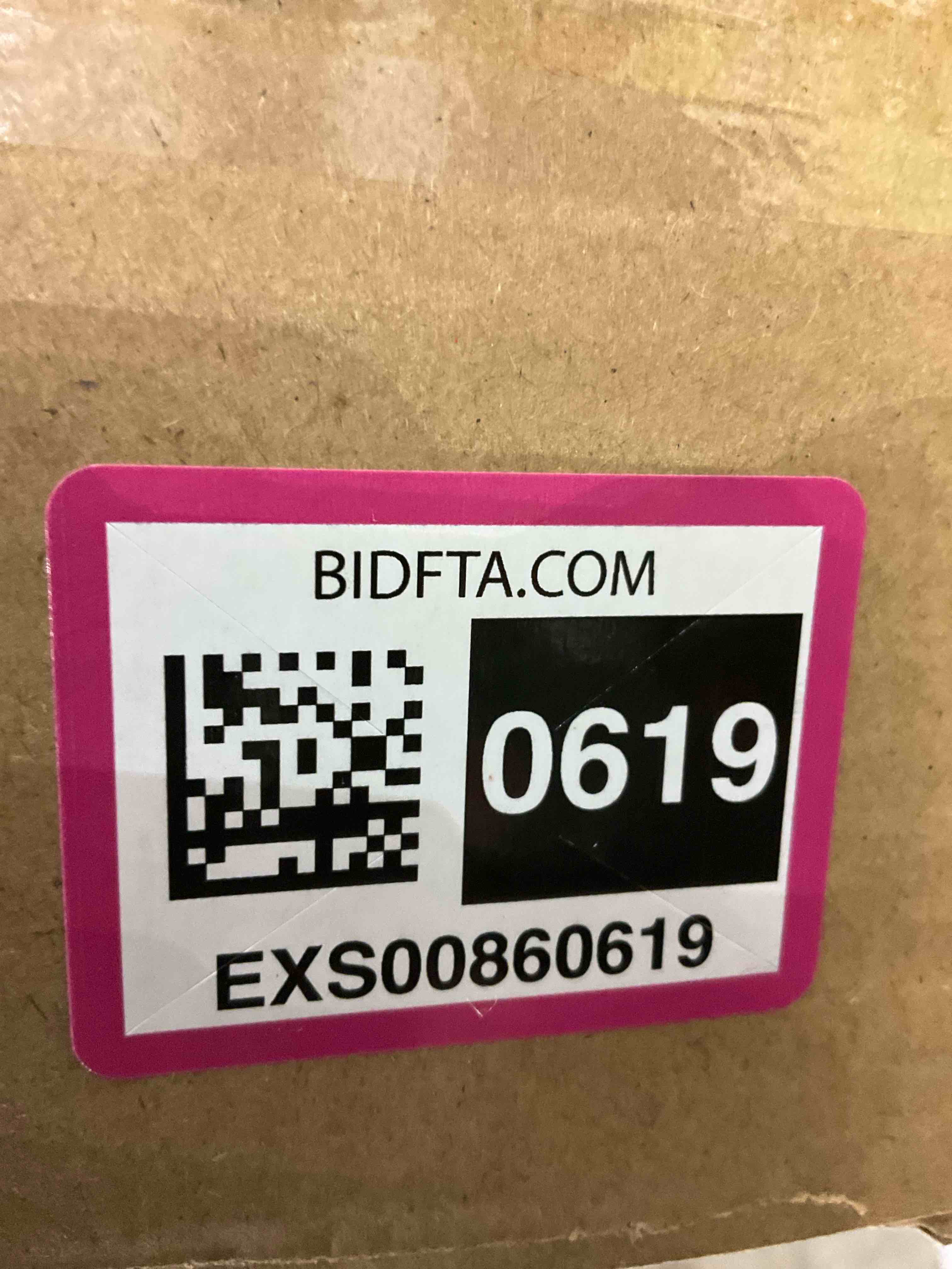 https://s3.amazonaws.com/lotting-images-prod/bidfta/EXS00860619_1699633287981.jpeg