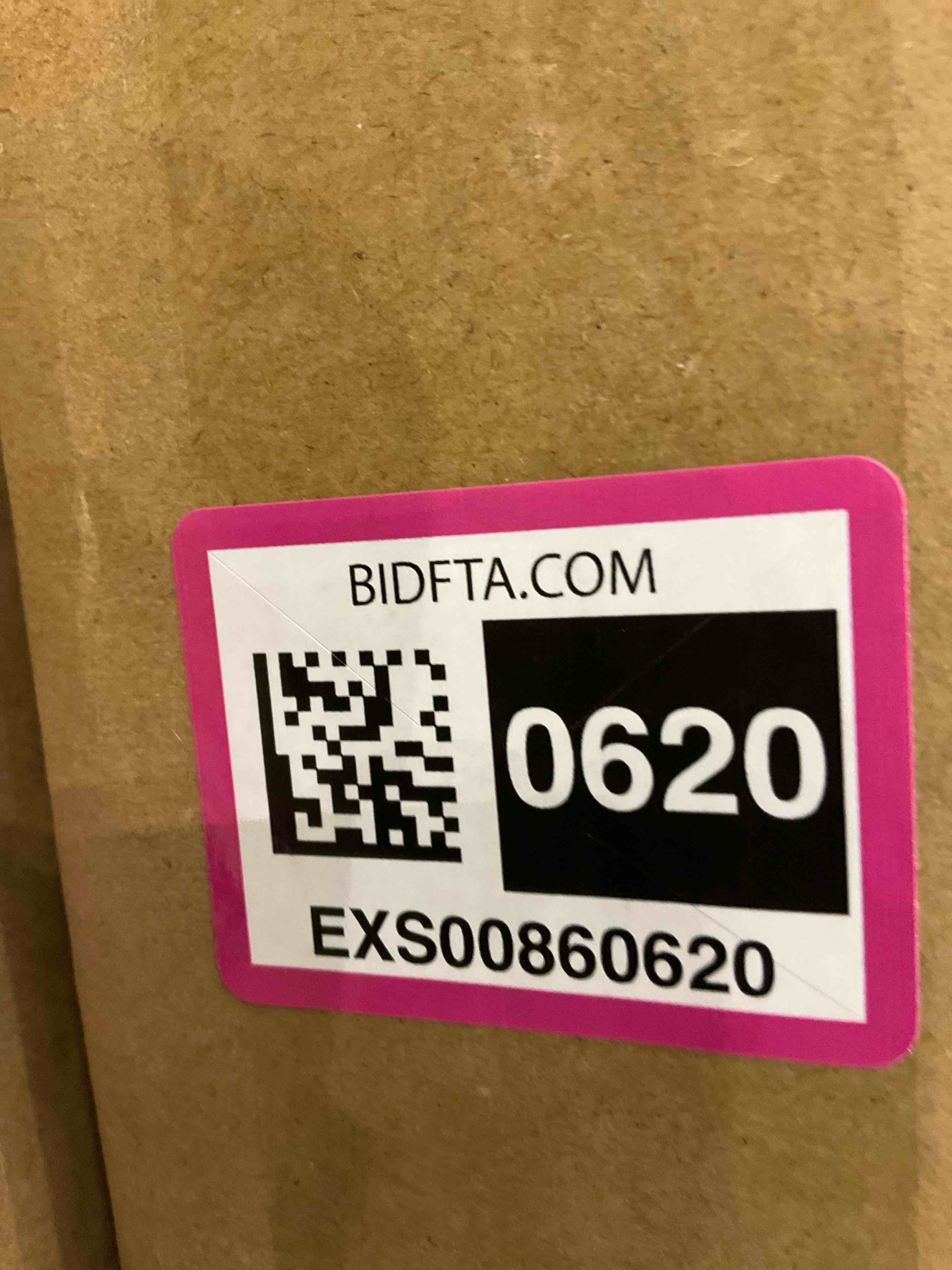 https://s3.amazonaws.com/lotting-images-prod/bidfta/EXS00860620_1699633395037.jpeg