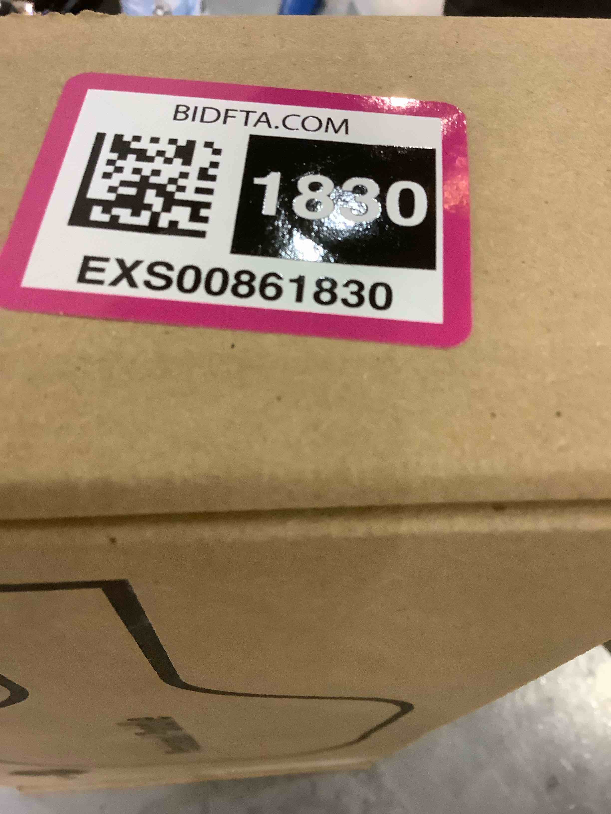 https://s3.amazonaws.com/lotting-images-prod/bidfta/EXS00861830_1700146043328.jpeg