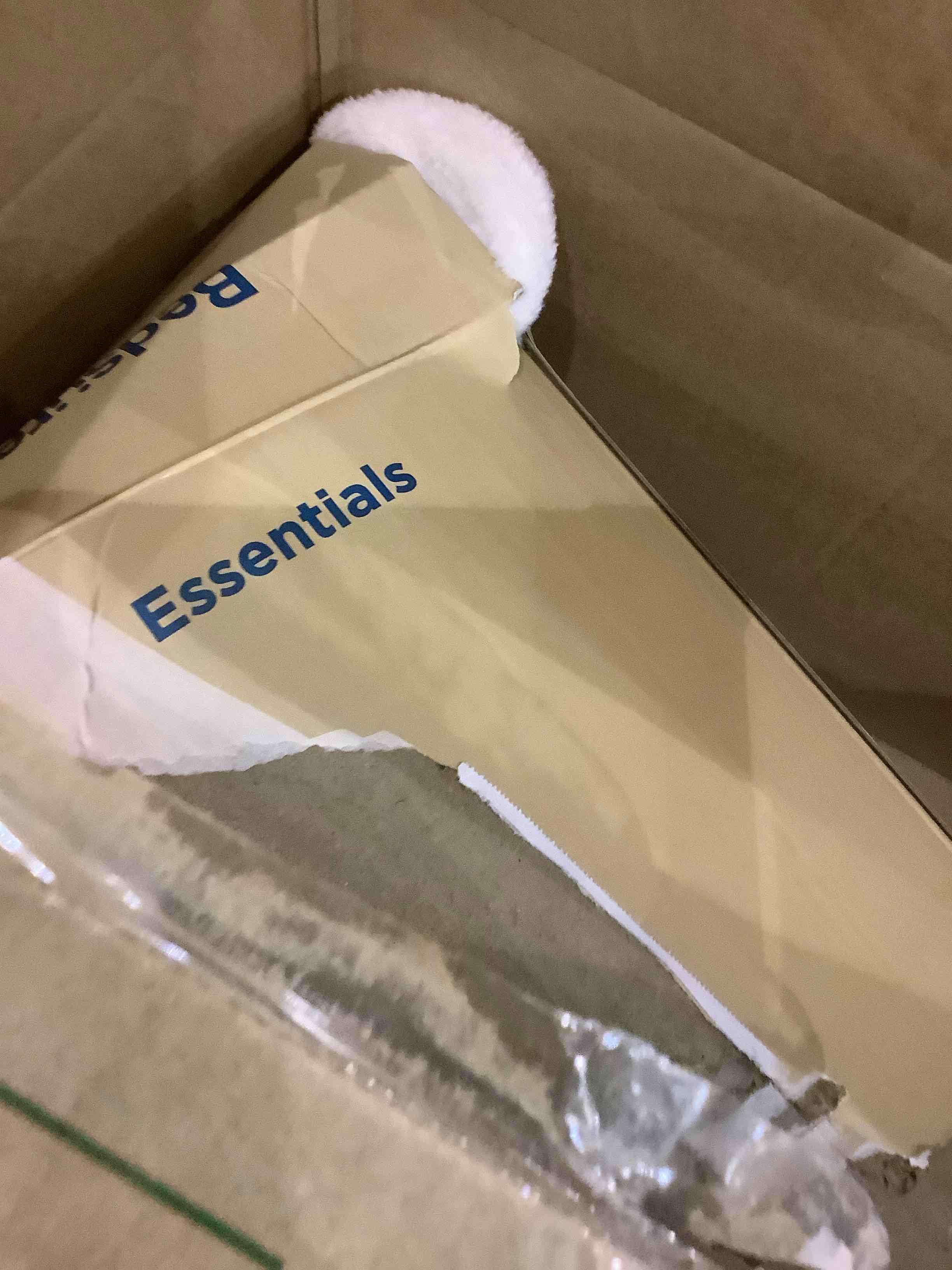 https://s3.amazonaws.com/lotting-images-prod/bidfta/EXS00861999_1700238237636.jpeg