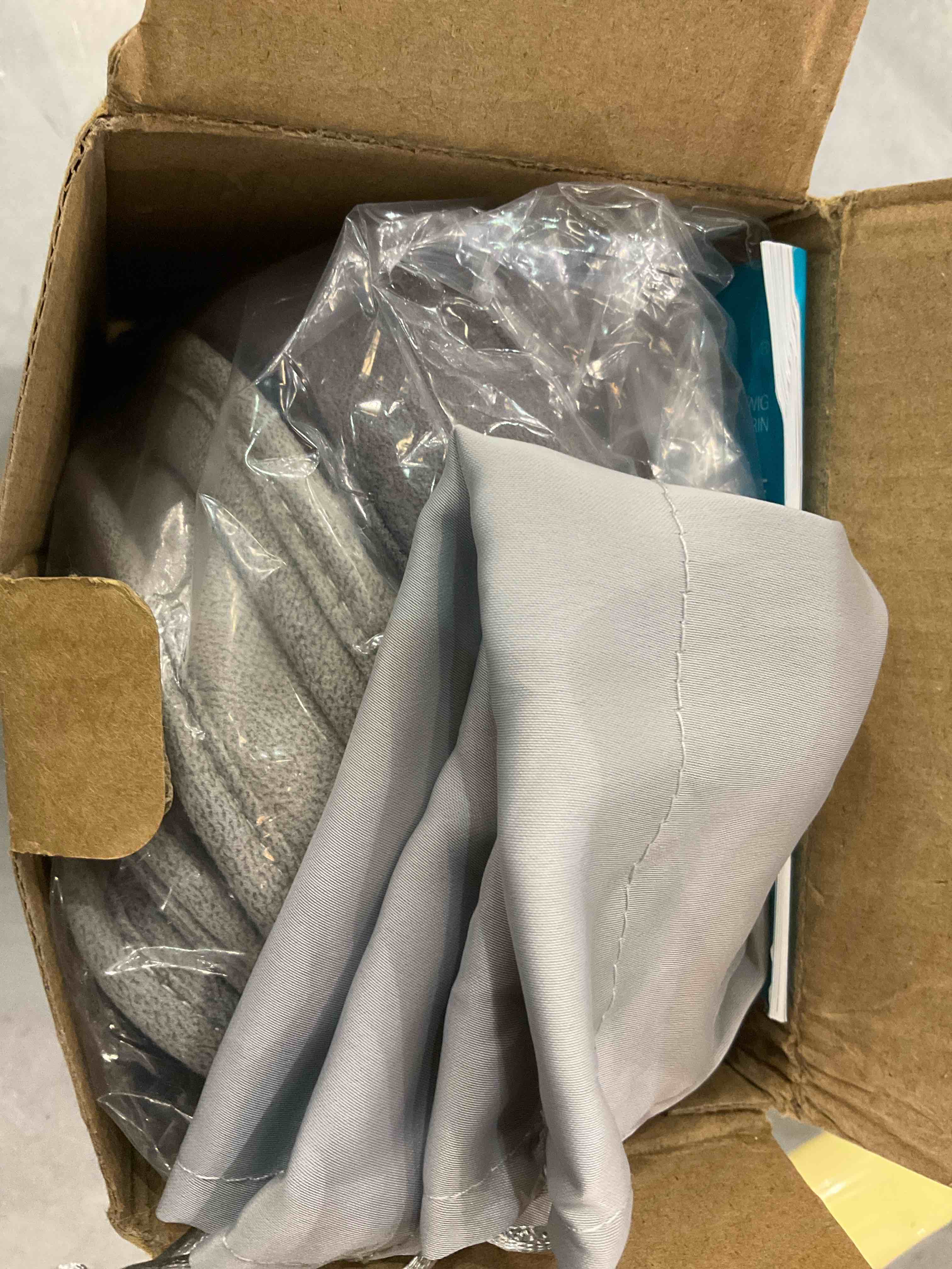 https://s3.amazonaws.com/lotting-images-prod/bidfta/EXS00862001_1702407047612.jpeg