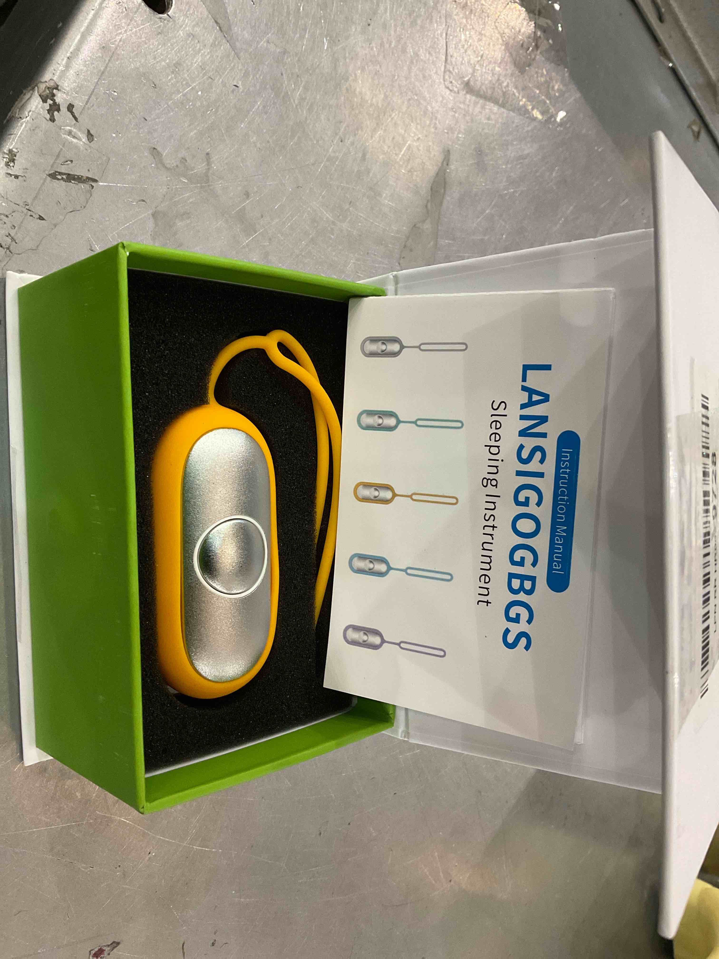 https://s3.amazonaws.com/lotting-images-prod/bidfta/EXS00862002_1702407141829.jpeg