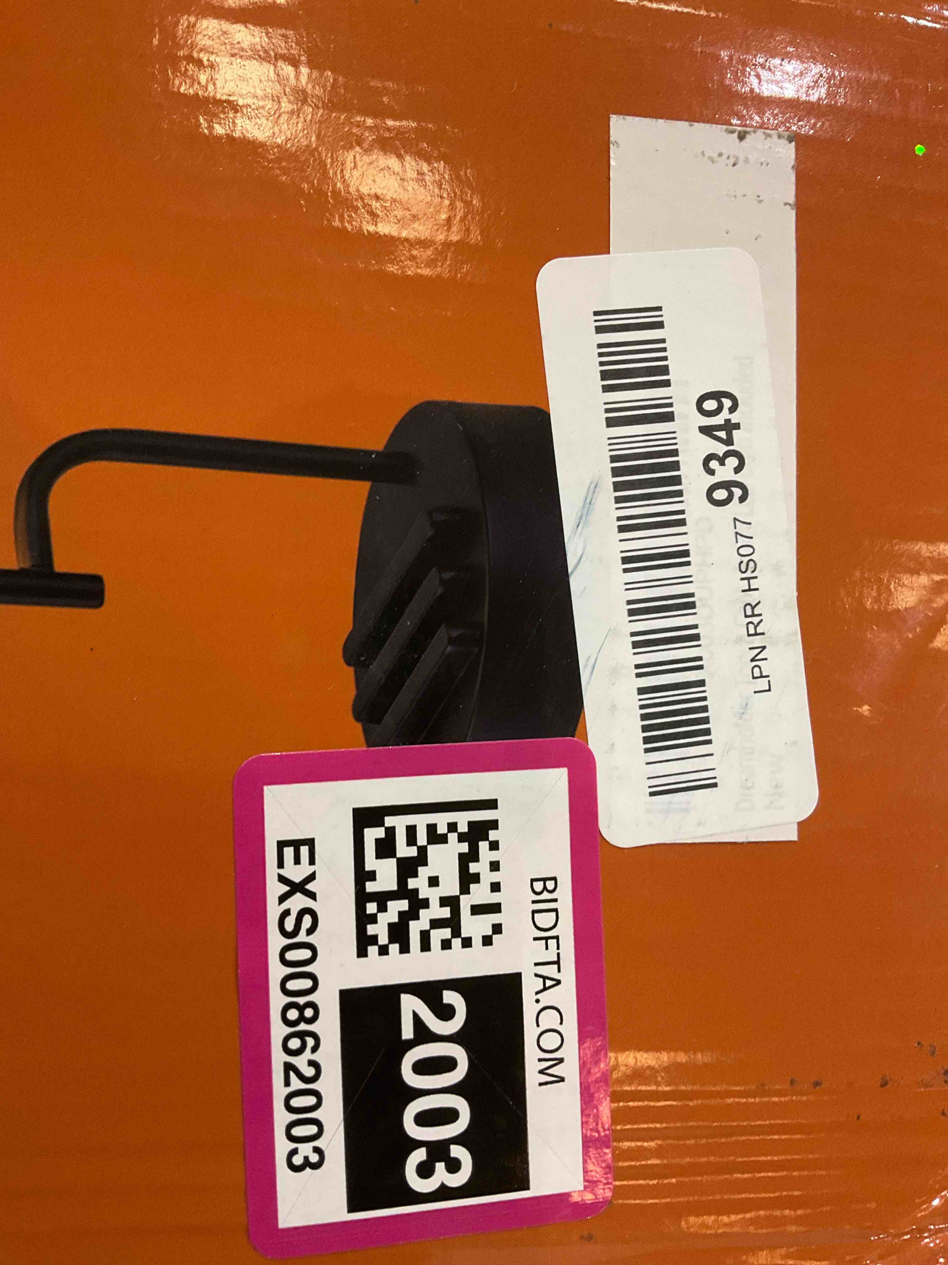 https://s3.amazonaws.com/lotting-images-prod/bidfta/EXS00862003_1702407199728.jpeg