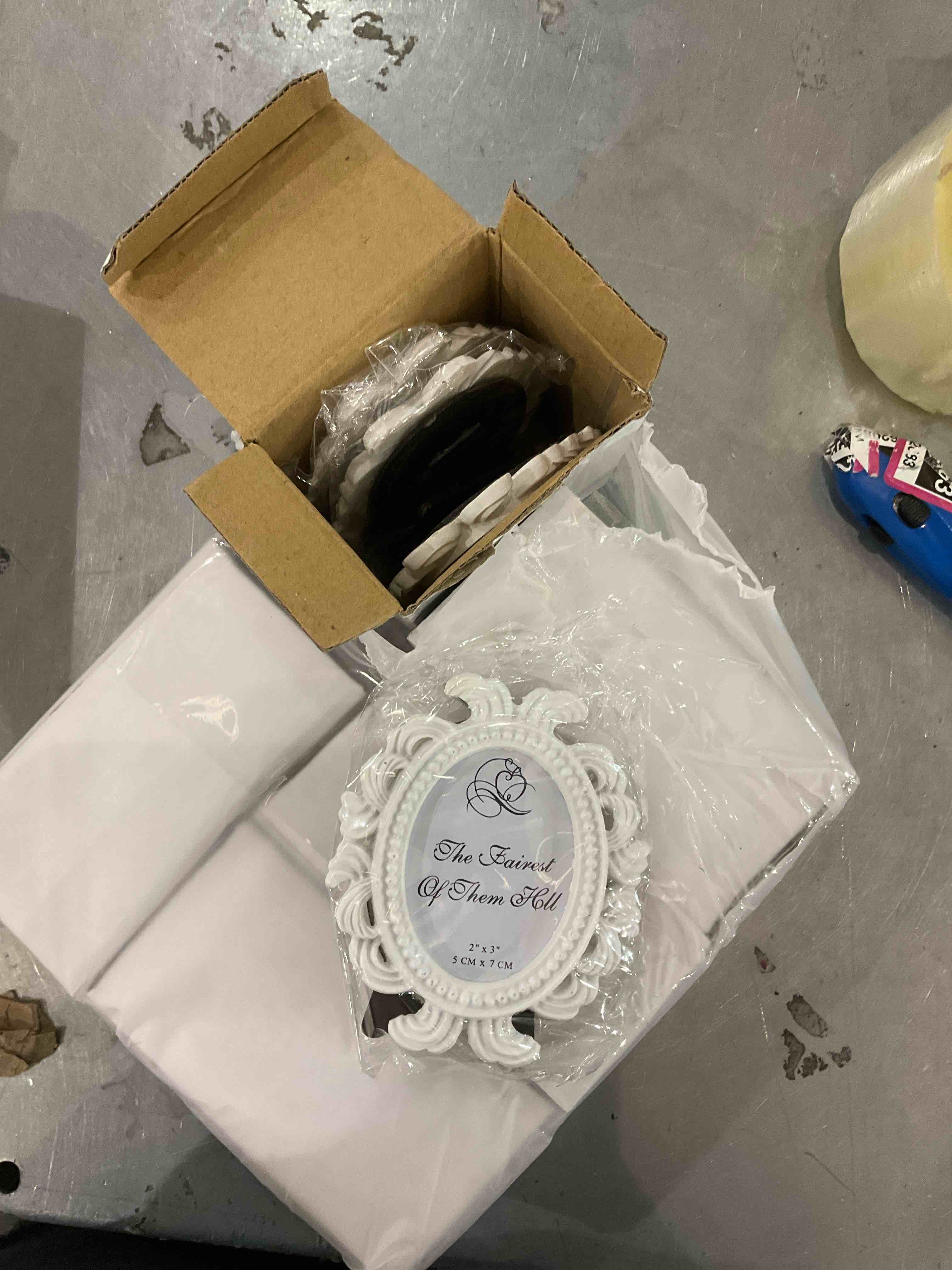 https://s3.amazonaws.com/lotting-images-prod/bidfta/EXS00862384_1704816514398.jpeg