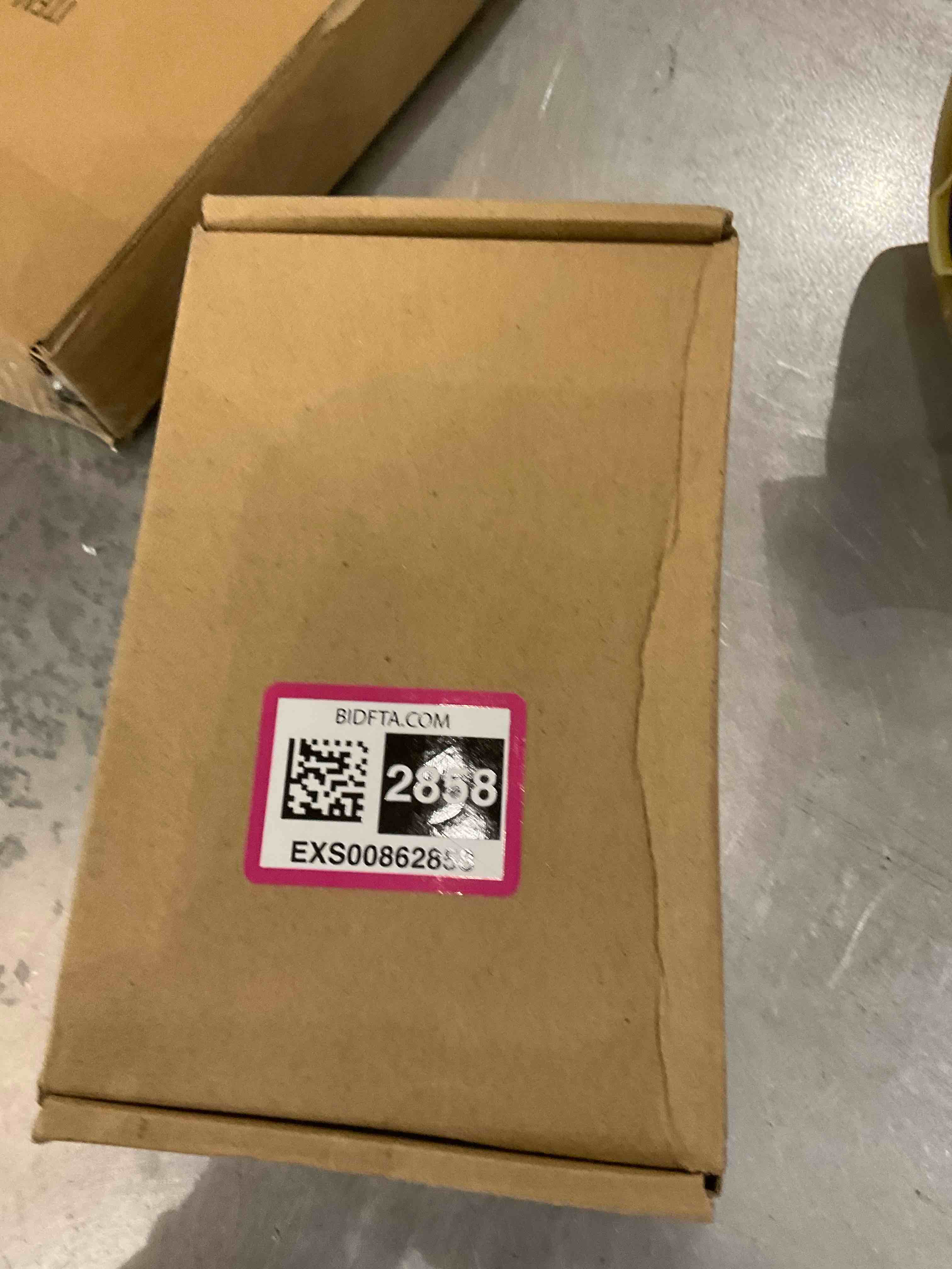 https://s3.amazonaws.com/lotting-images-prod/bidfta/EXS00862858_1703087976987.jpeg