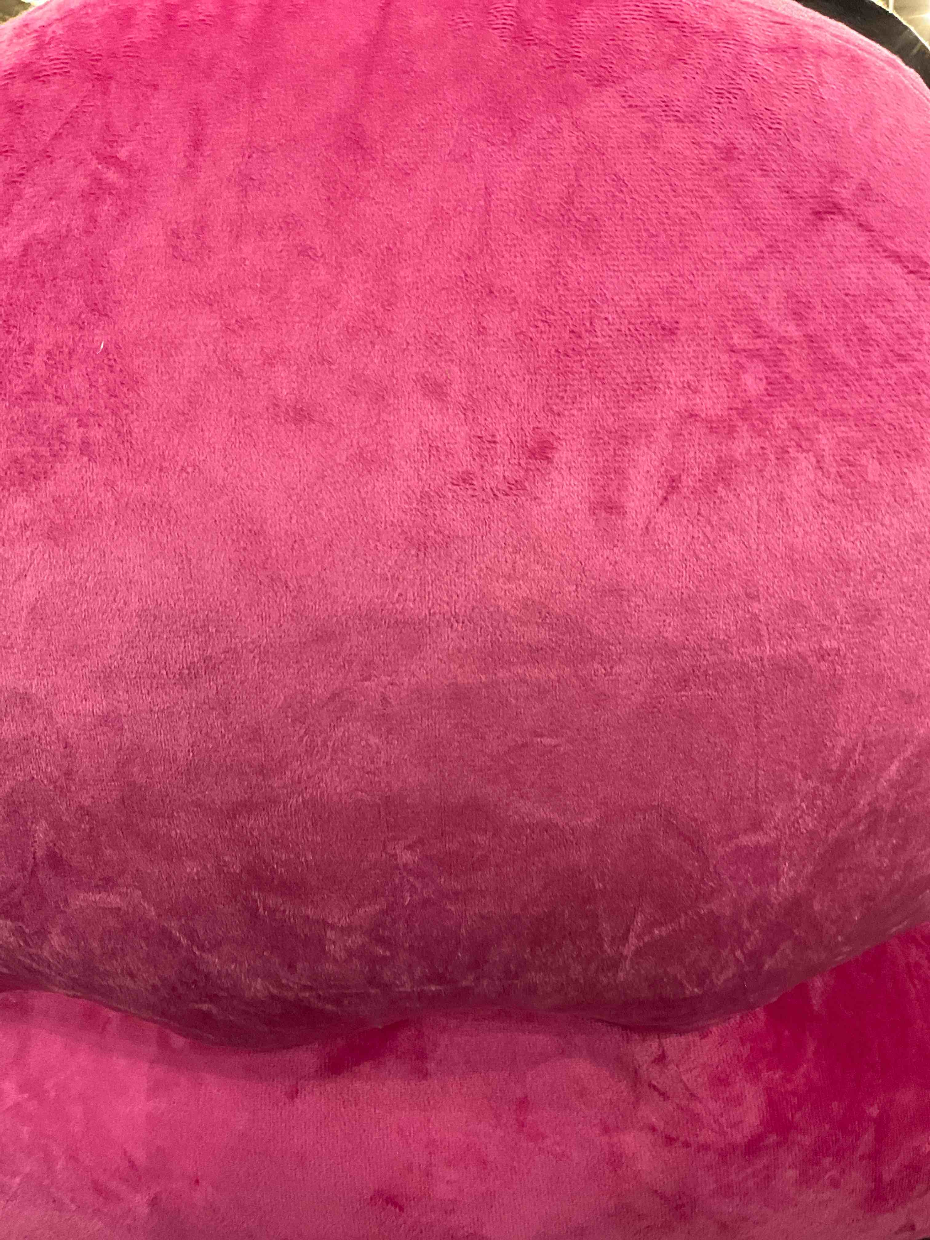 https://s3.amazonaws.com/lotting-images-prod/bidfta/EXS00863417_1700666613583.jpeg