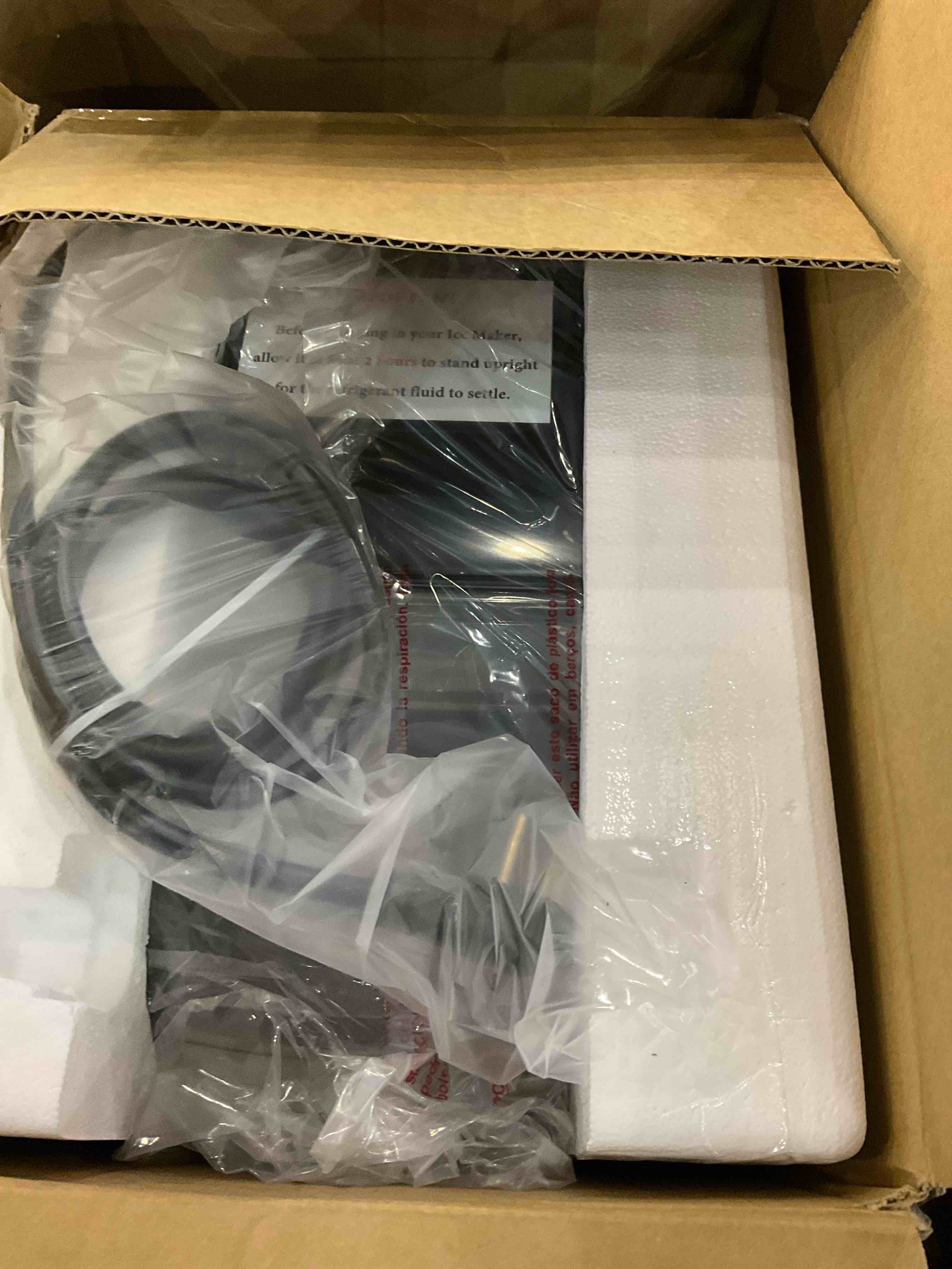 https://s3.amazonaws.com/lotting-images-prod/bidfta/EXS00864808_1700664858917.jpeg