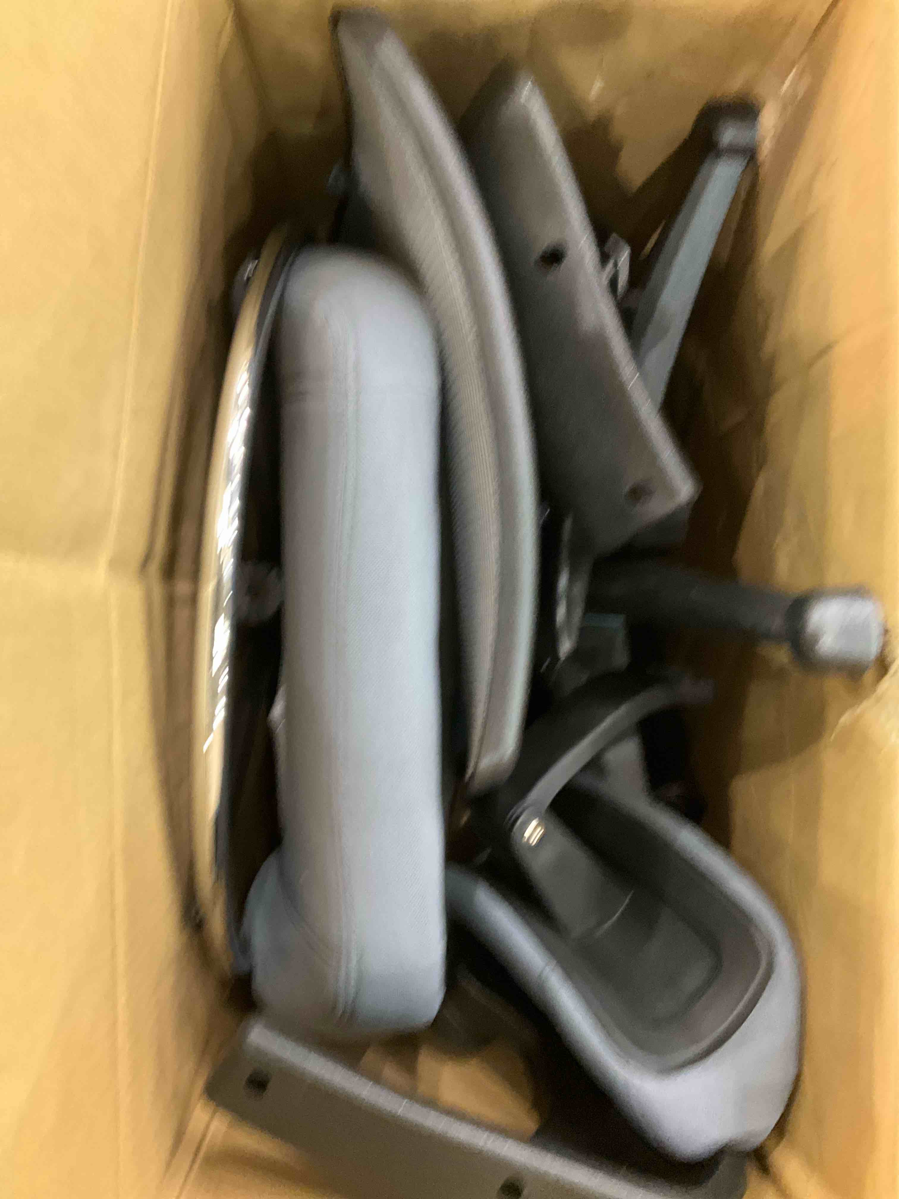 https://s3.amazonaws.com/lotting-images-prod/bidfta/EXS00864814_1700666157977.jpeg