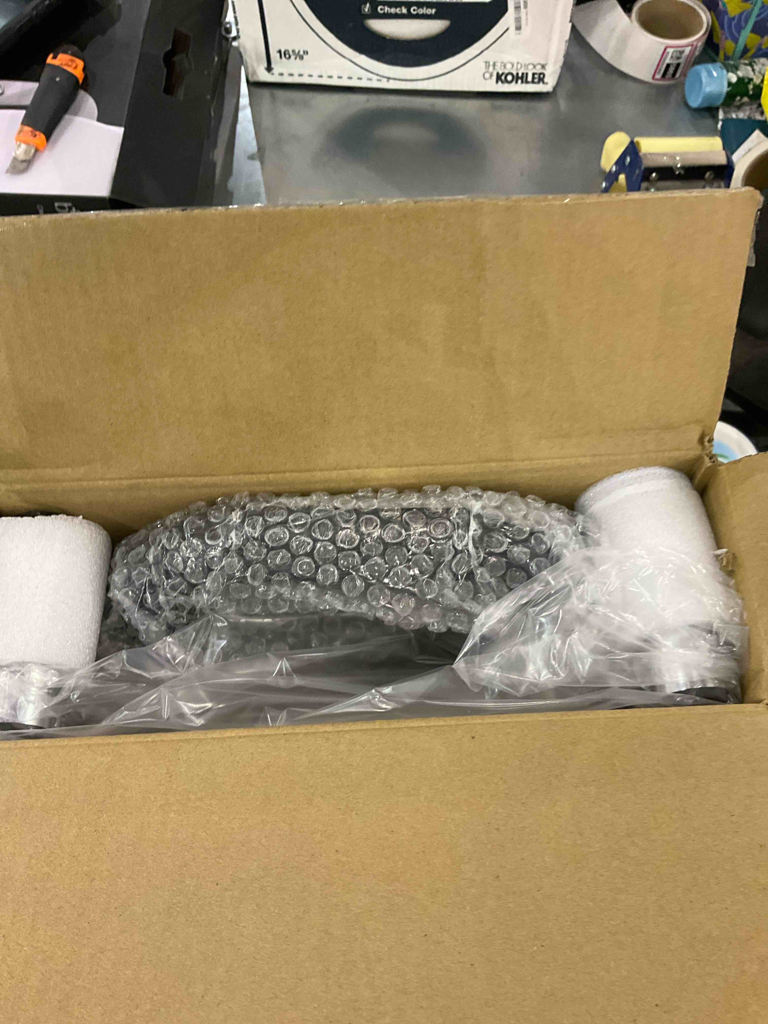 https://s3.amazonaws.com/lotting-images-prod/bidfta/EXS00865371_1699558356765.jpeg