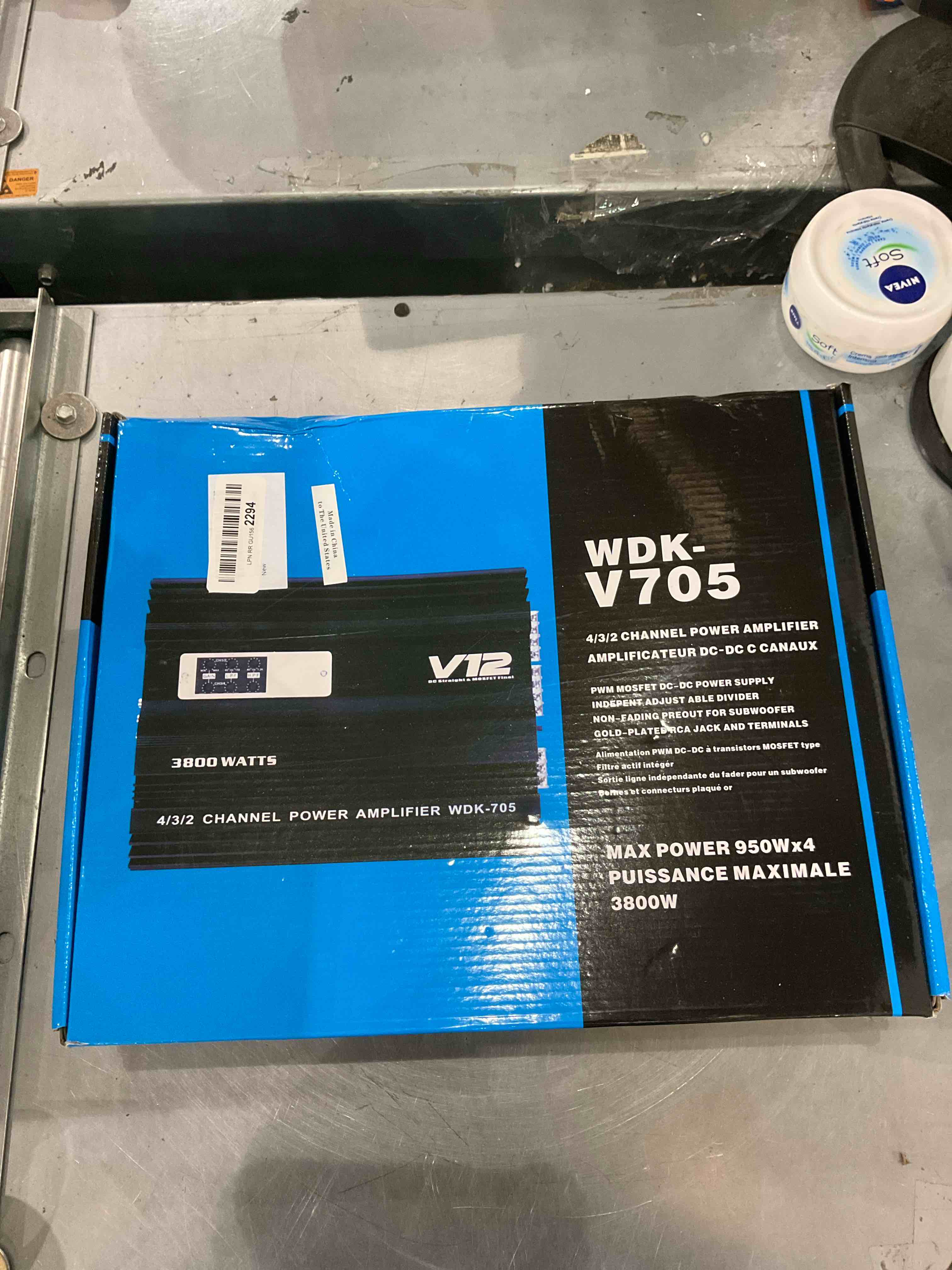https://s3.amazonaws.com/lotting-images-prod/bidfta/EXS00865475_1699624235393.jpeg
