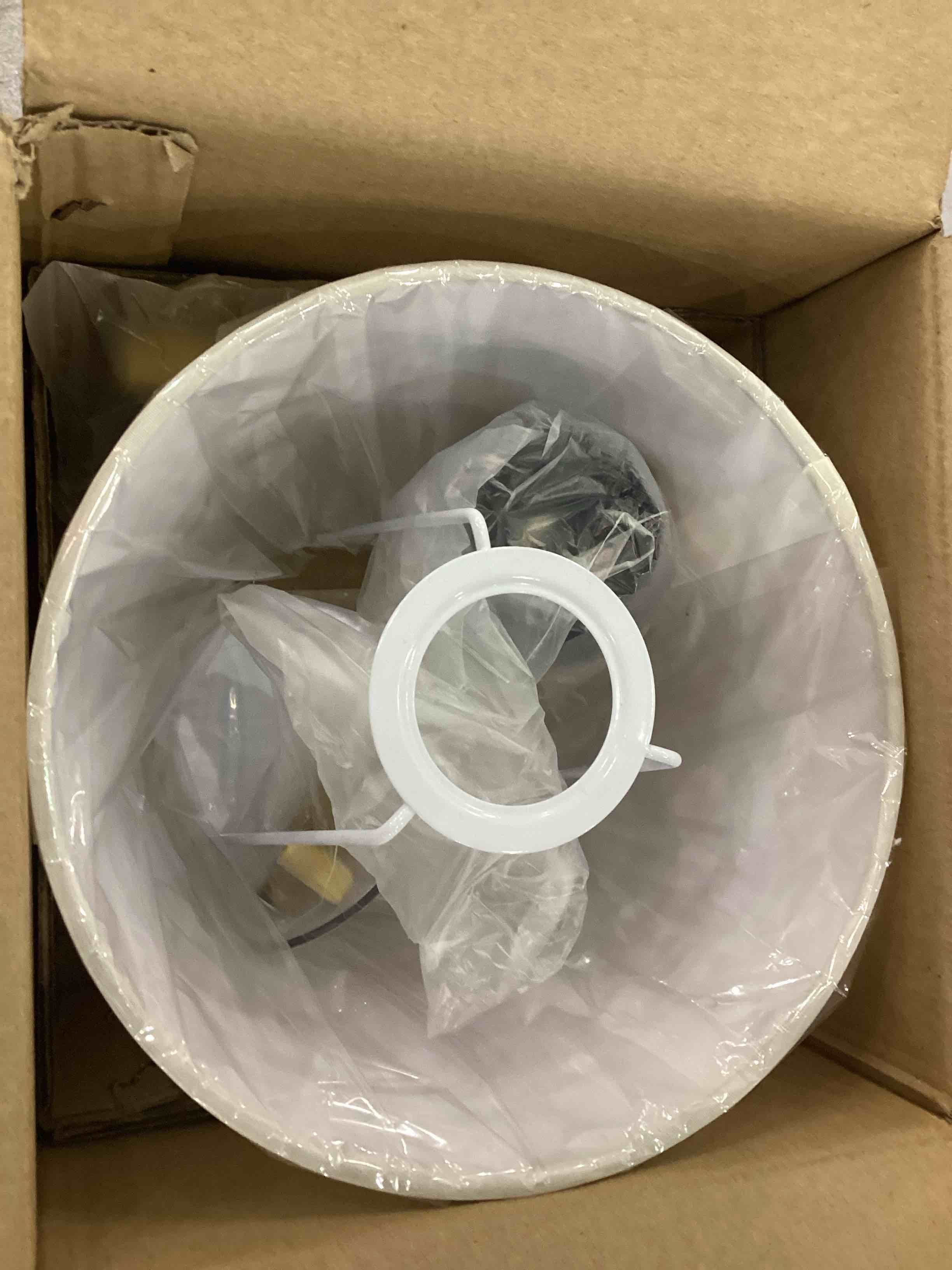 https://s3.amazonaws.com/lotting-images-prod/bidfta/EXS00865643_1700661204440.jpeg