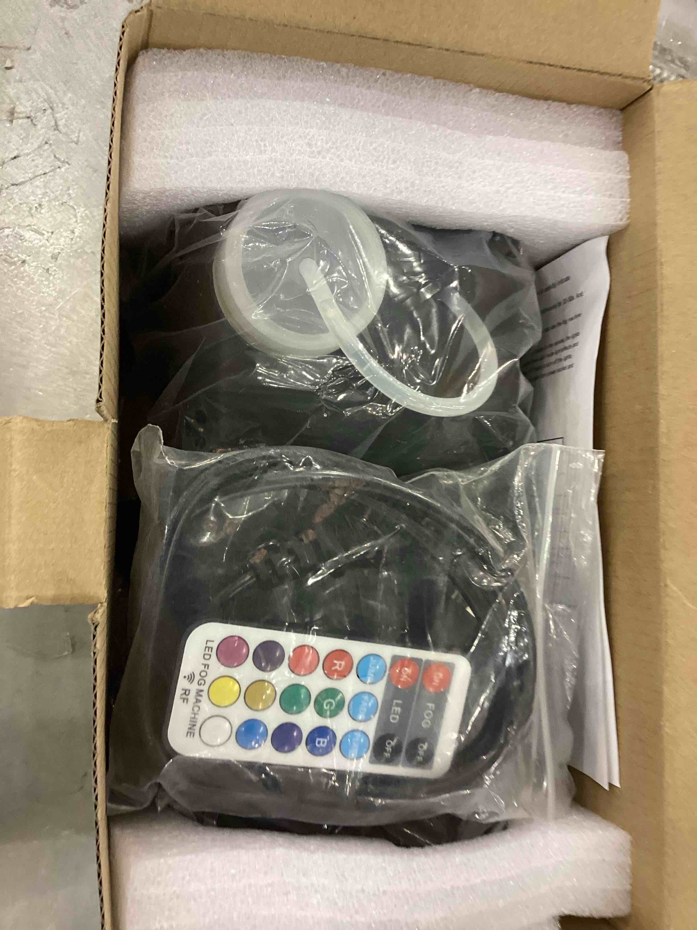 https://s3.amazonaws.com/lotting-images-prod/bidfta/EXS00865887_1702497341829.jpeg