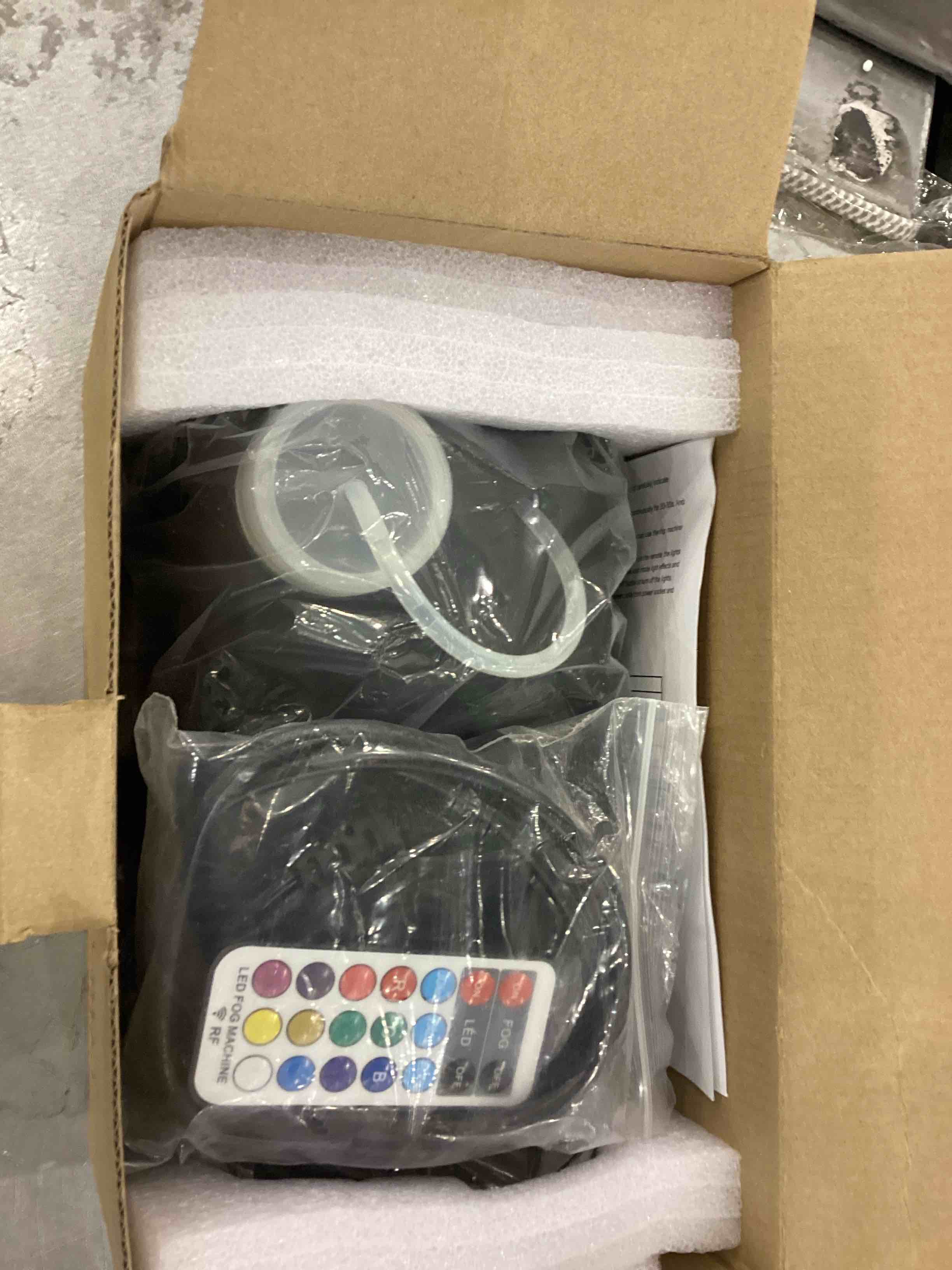 https://s3.amazonaws.com/lotting-images-prod/bidfta/EXS00865887_1702497367432.jpeg