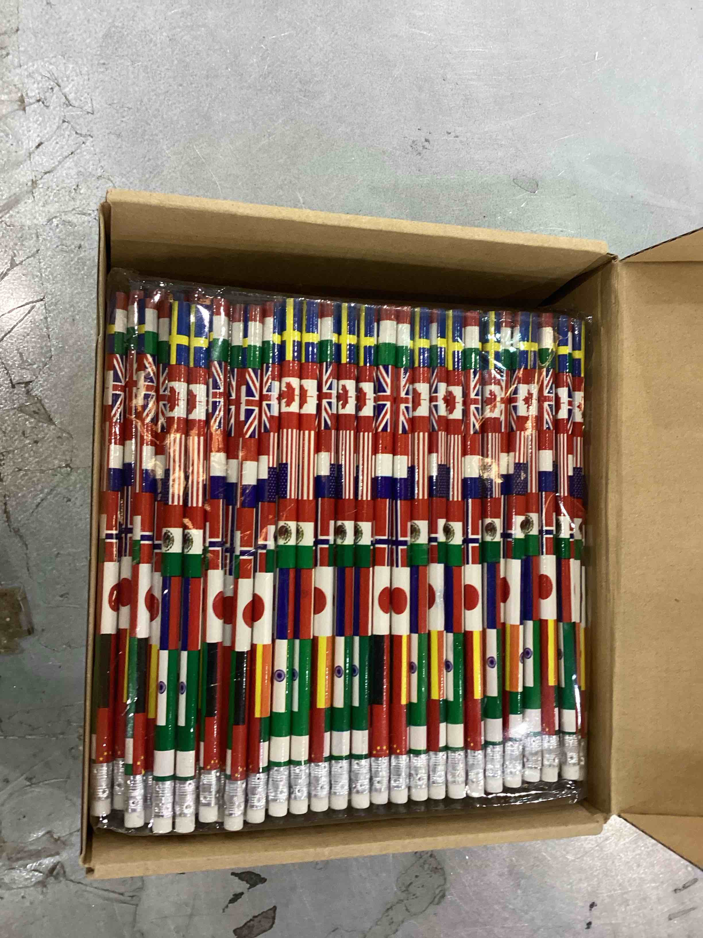 https://s3.amazonaws.com/lotting-images-prod/bidfta/EXS00865922_1703177552500.jpeg