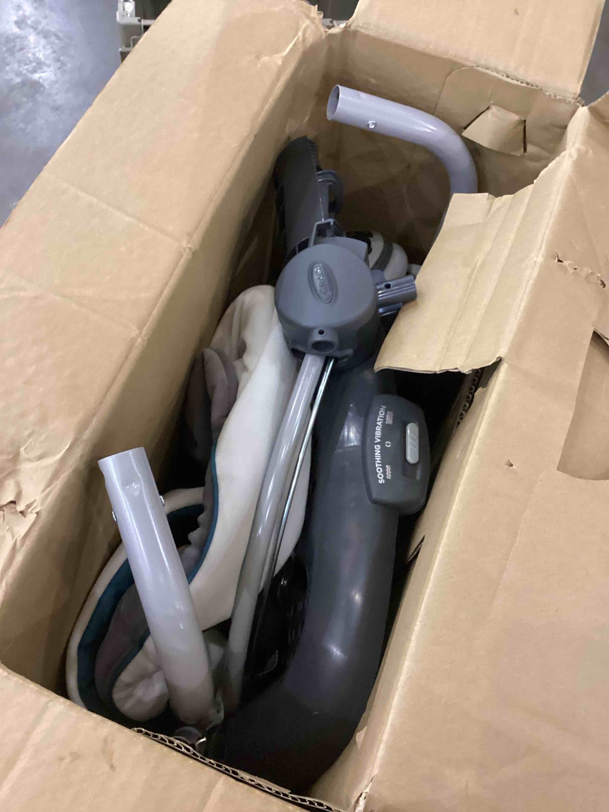 https://s3.amazonaws.com/lotting-images-prod/bidfta/EXS00866326_1699990757082.jpeg