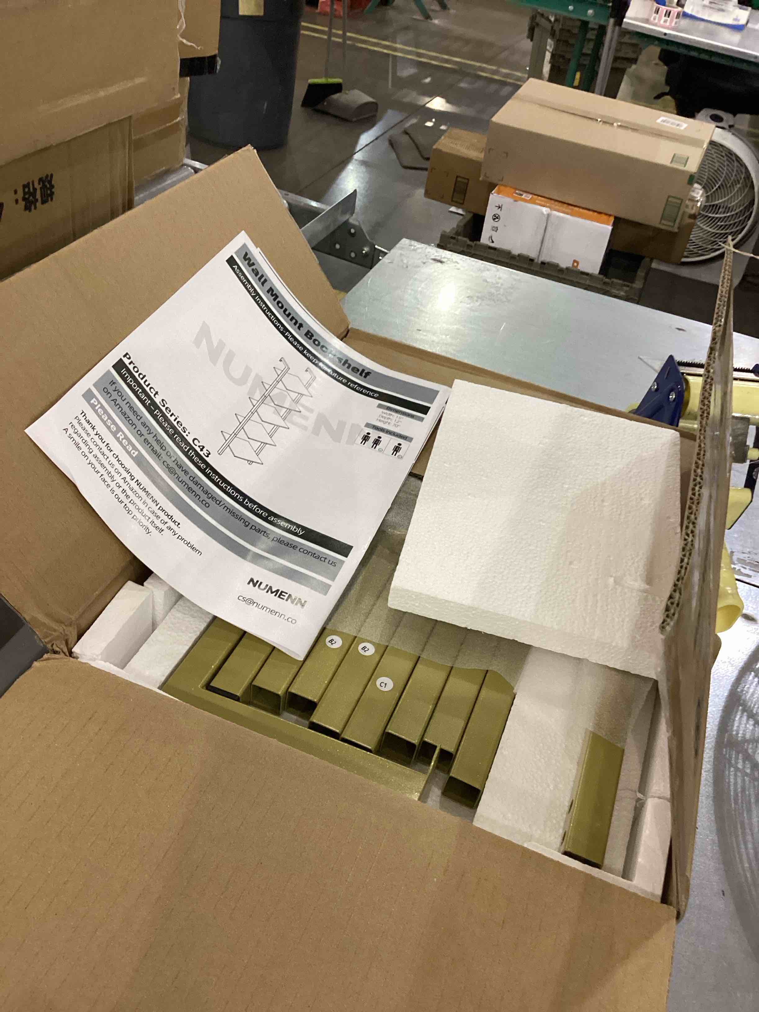 https://s3.amazonaws.com/lotting-images-prod/bidfta/EXS00866384_1700056463631.jpeg