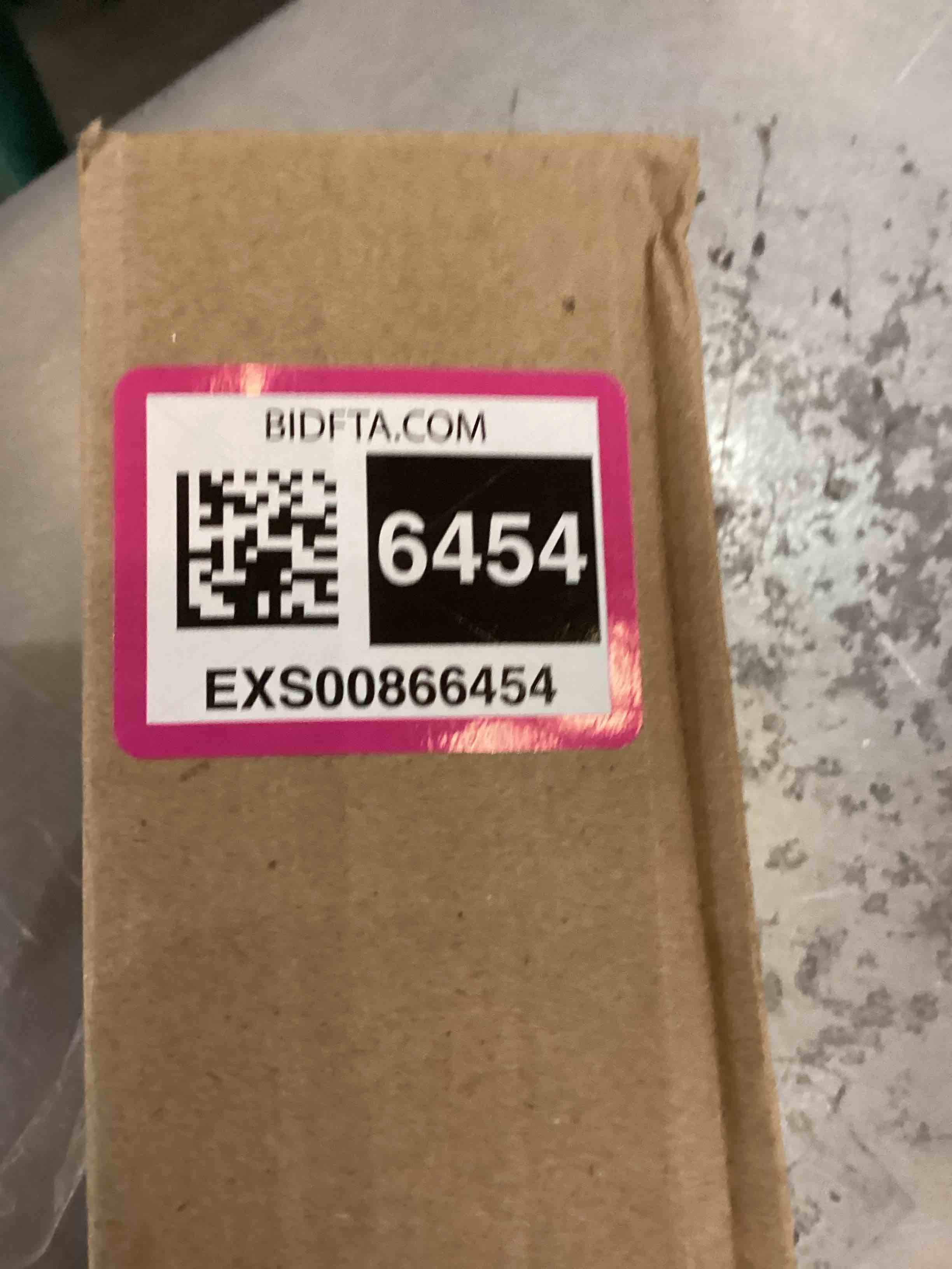 https://s3.amazonaws.com/lotting-images-prod/bidfta/EXS00866454_1700070270926.jpeg