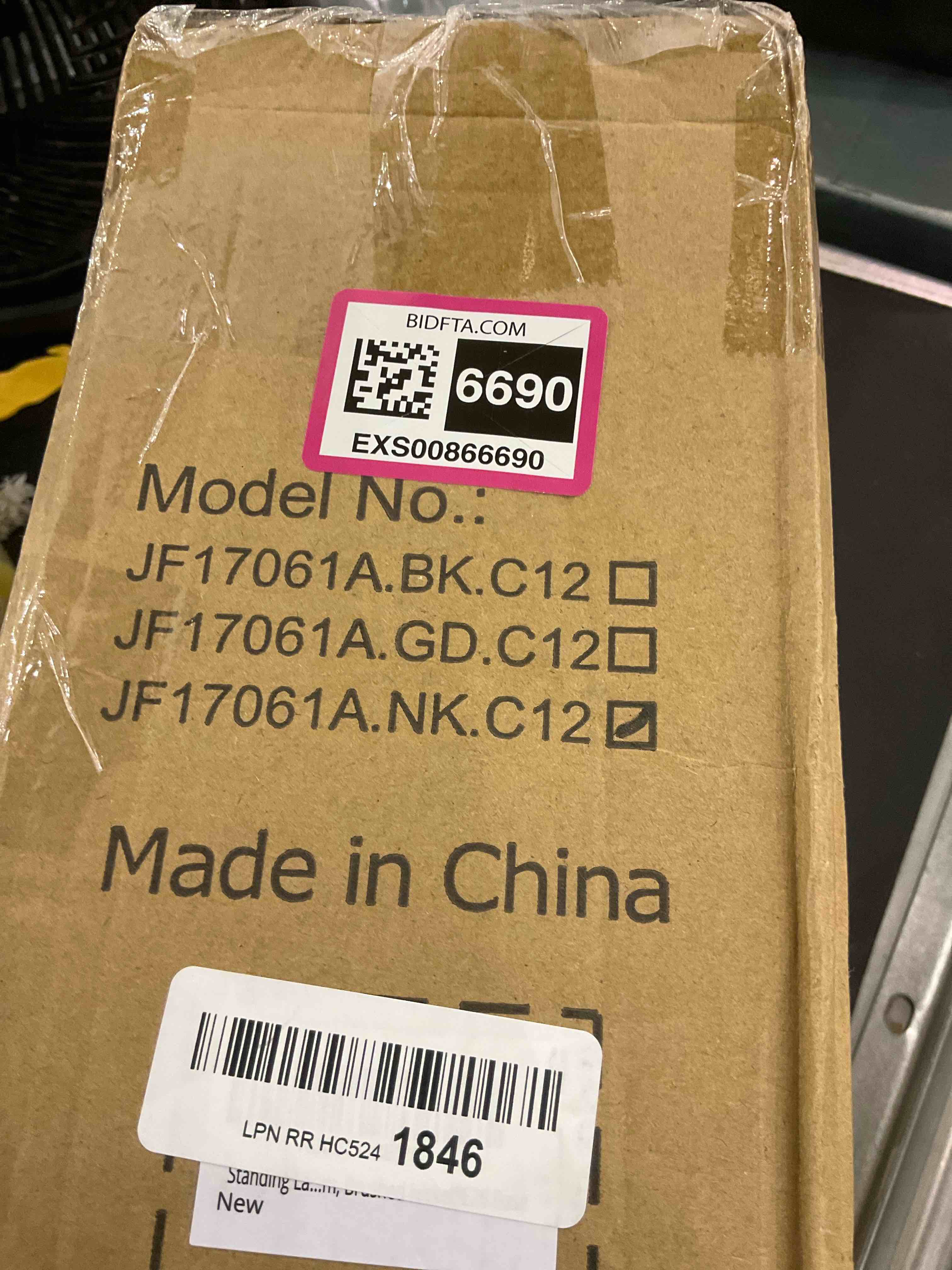 https://s3.amazonaws.com/lotting-images-prod/bidfta/EXS00866690_1699542400269.jpeg