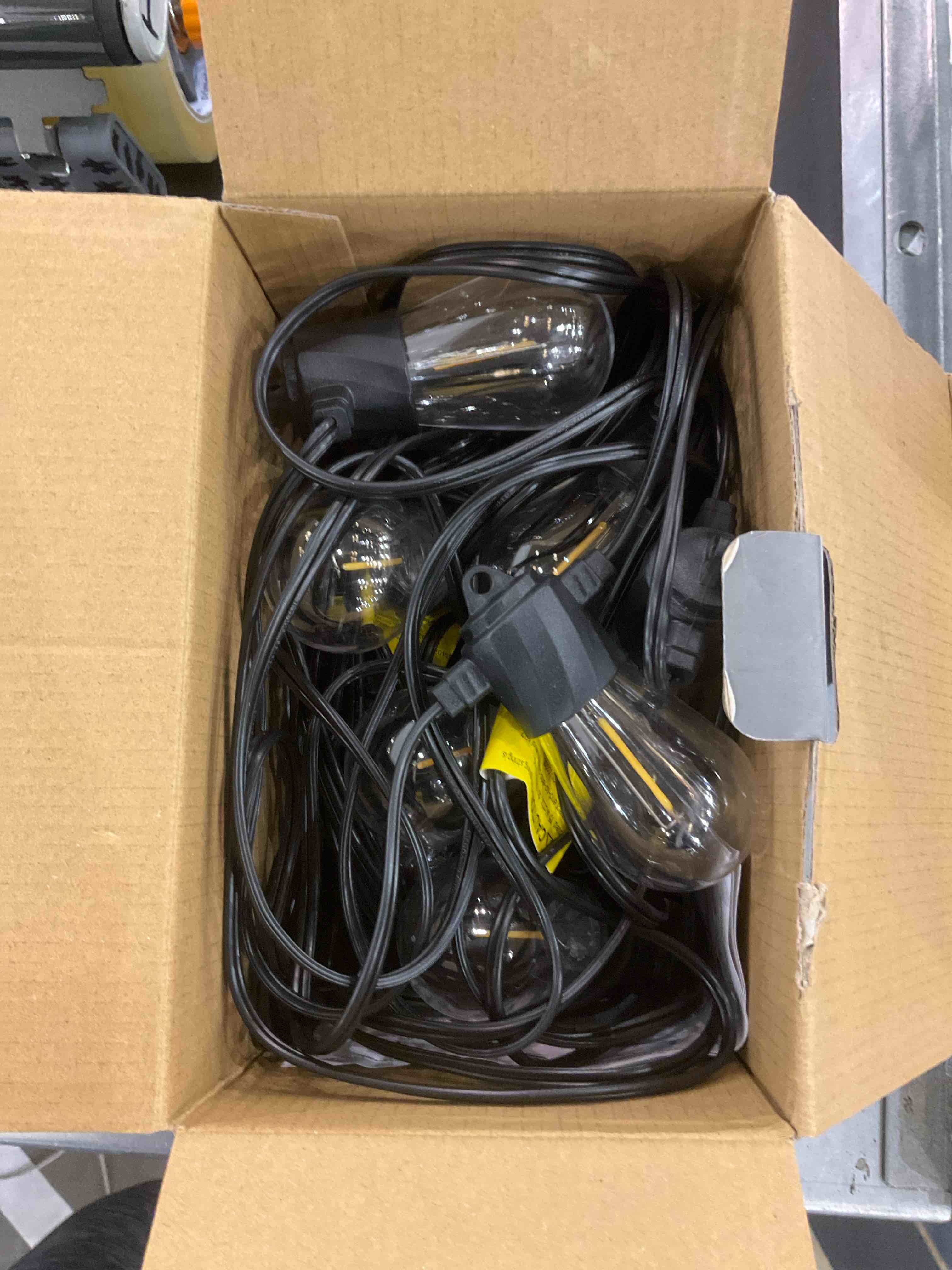 https://s3.amazonaws.com/lotting-images-prod/bidfta/EXS00866823_1699887572505.jpeg