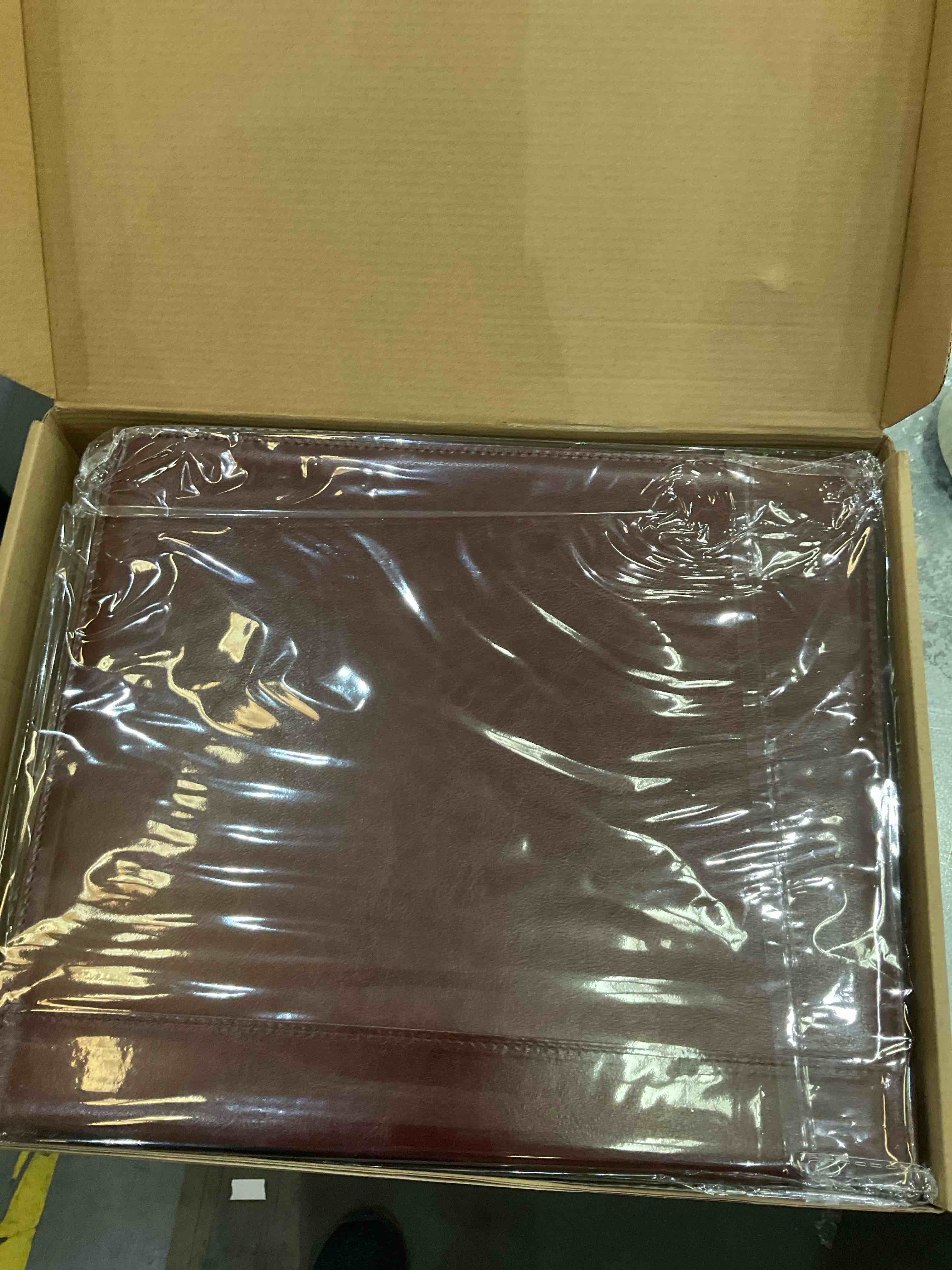 https://s3.amazonaws.com/lotting-images-prod/bidfta/EXS00867596_1699375639427.jpeg