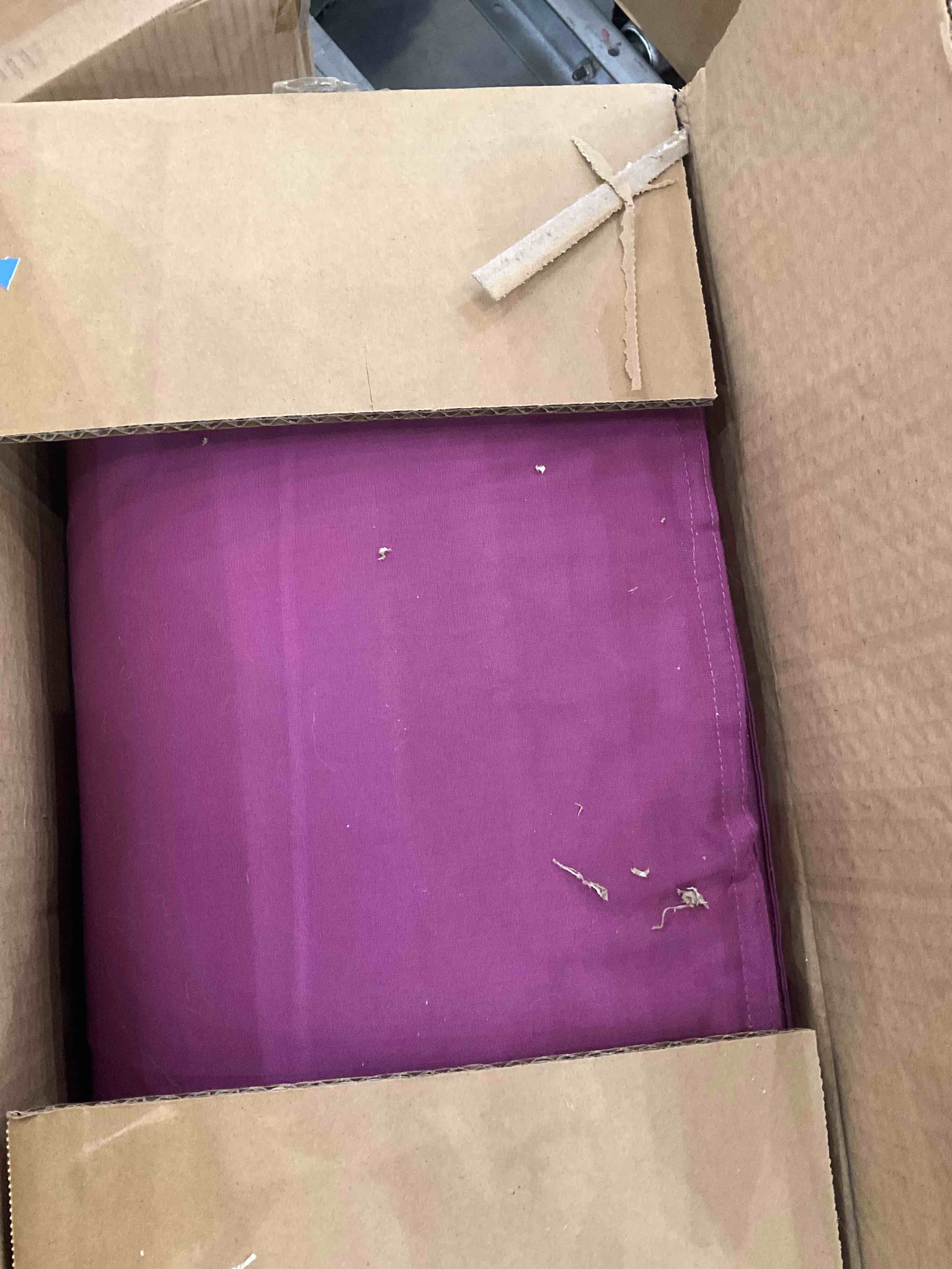 https://s3.amazonaws.com/lotting-images-prod/bidfta/EXS00867745_1699473187015.jpeg