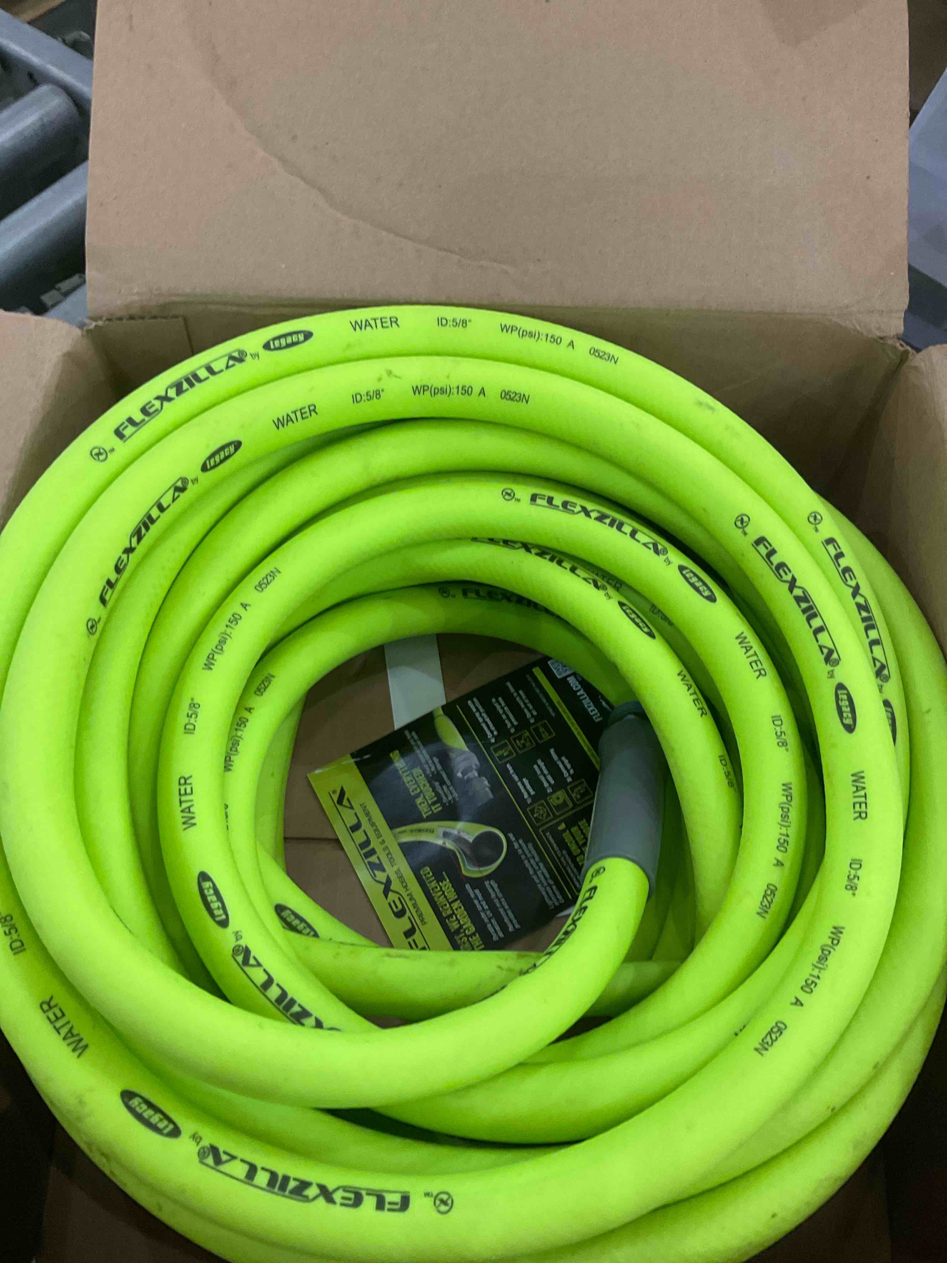 https://s3.amazonaws.com/lotting-images-prod/bidfta/EXS00867755_1699474321688.jpeg
