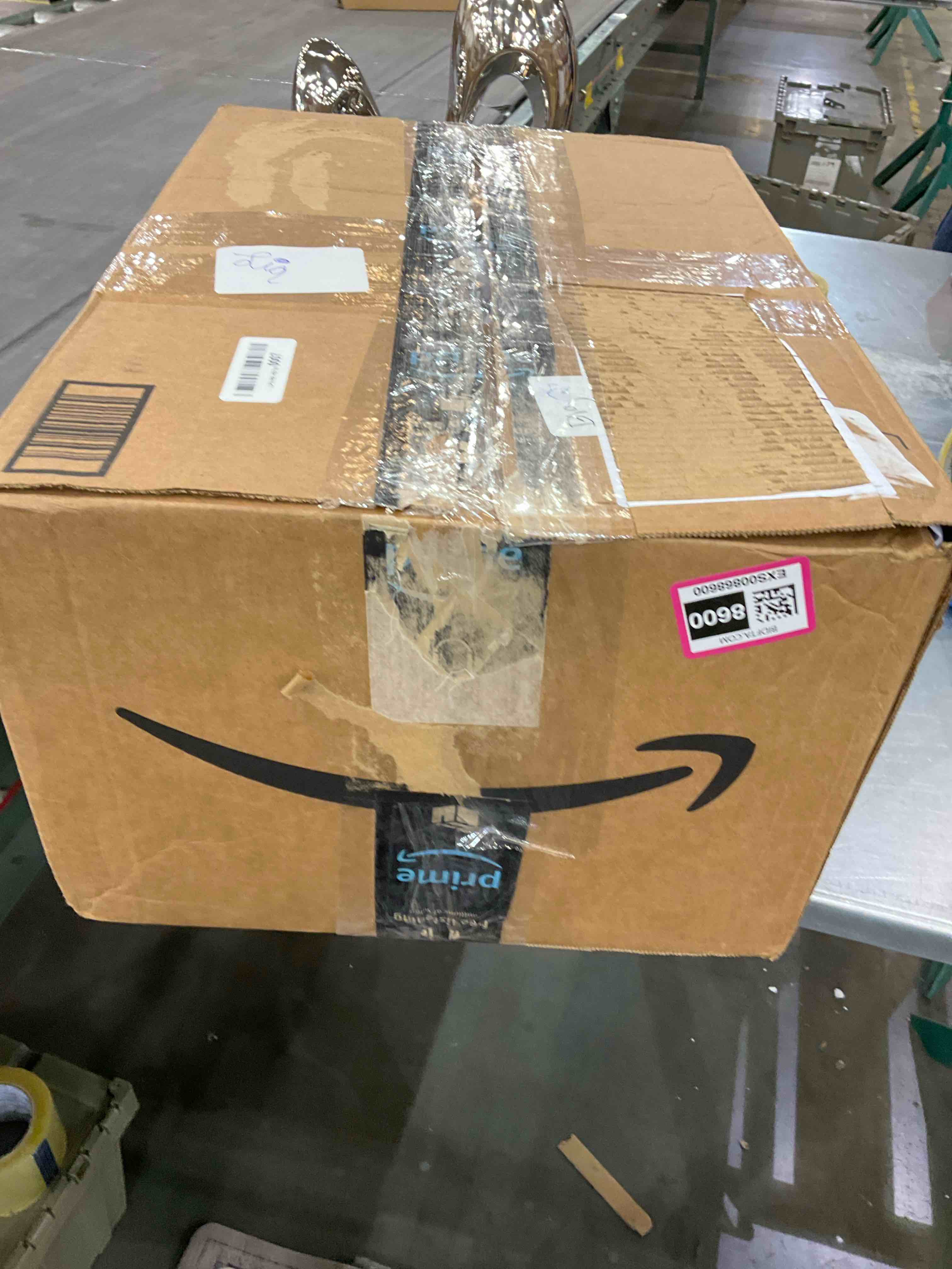 https://s3.amazonaws.com/lotting-images-prod/bidfta/EXS00868600_1699901598921.jpeg