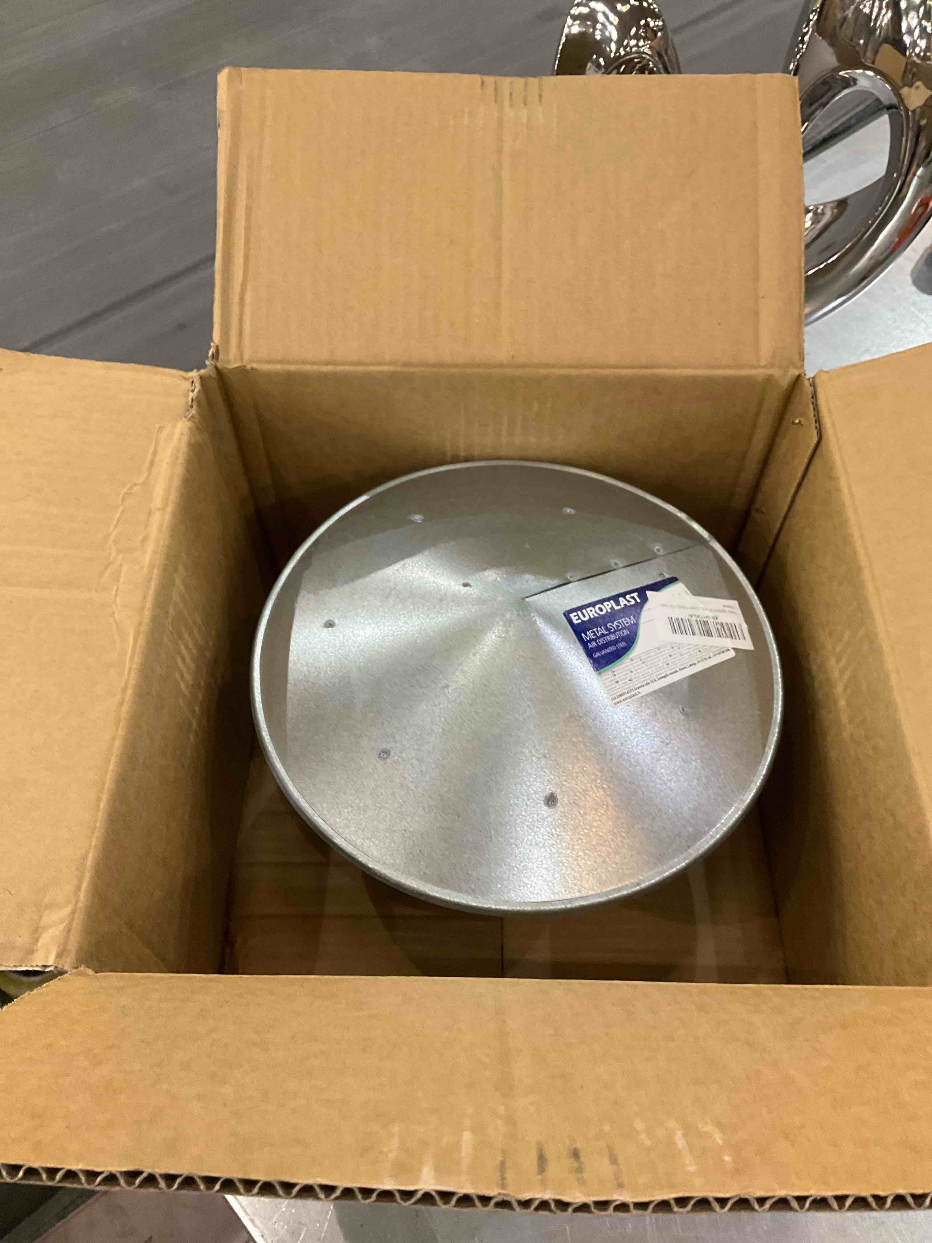 https://s3.amazonaws.com/lotting-images-prod/bidfta/EXS00868604_1699903917681.jpeg