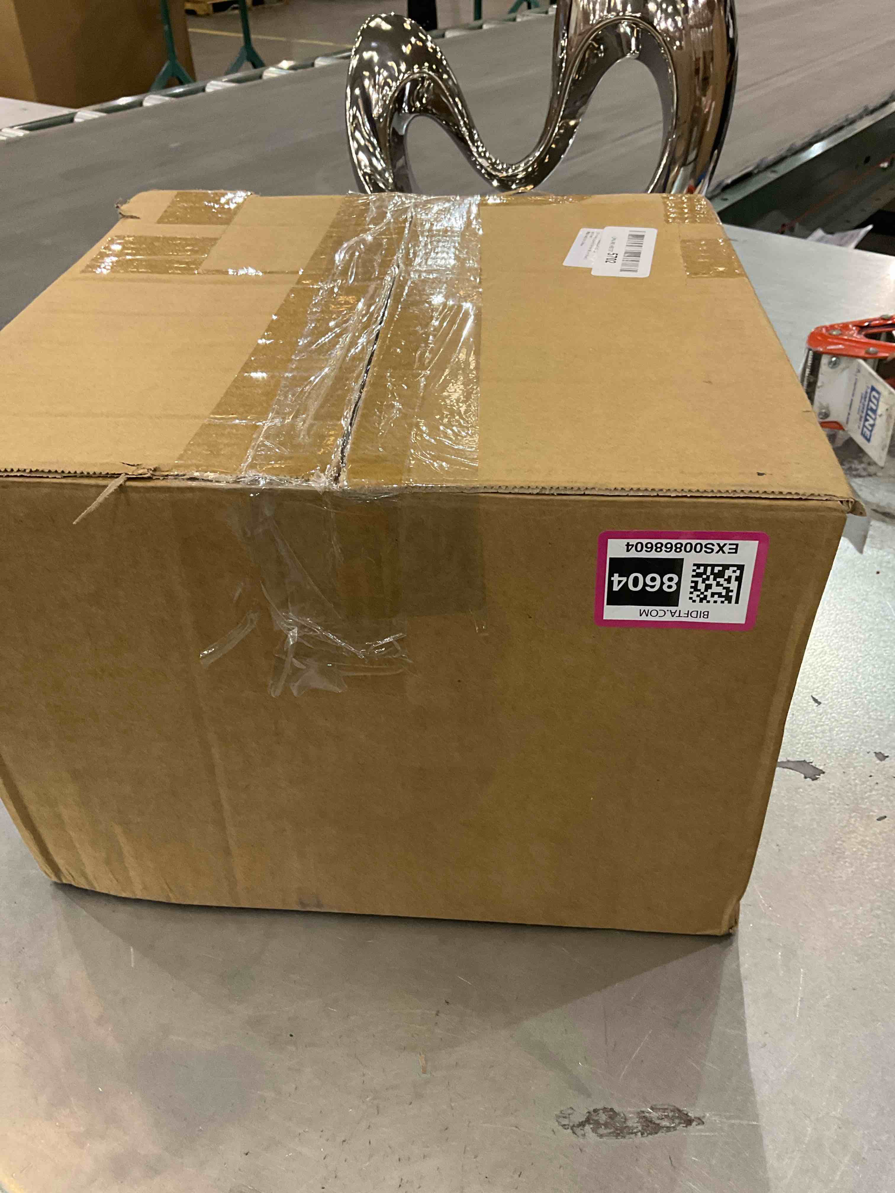 https://s3.amazonaws.com/lotting-images-prod/bidfta/EXS00868604_1699903941903.jpeg