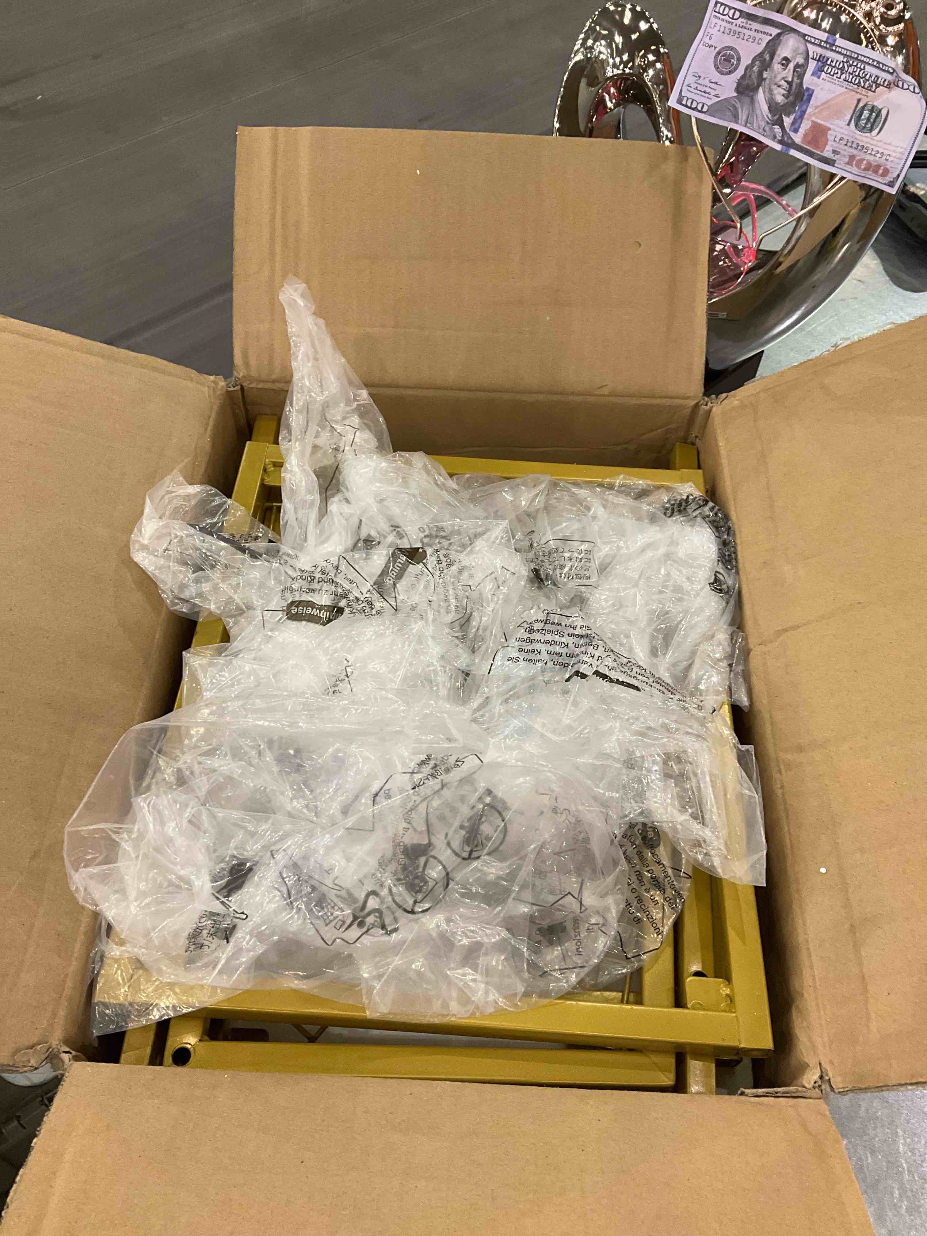 https://s3.amazonaws.com/lotting-images-prod/bidfta/EXS00868894_1700061974546.jpeg