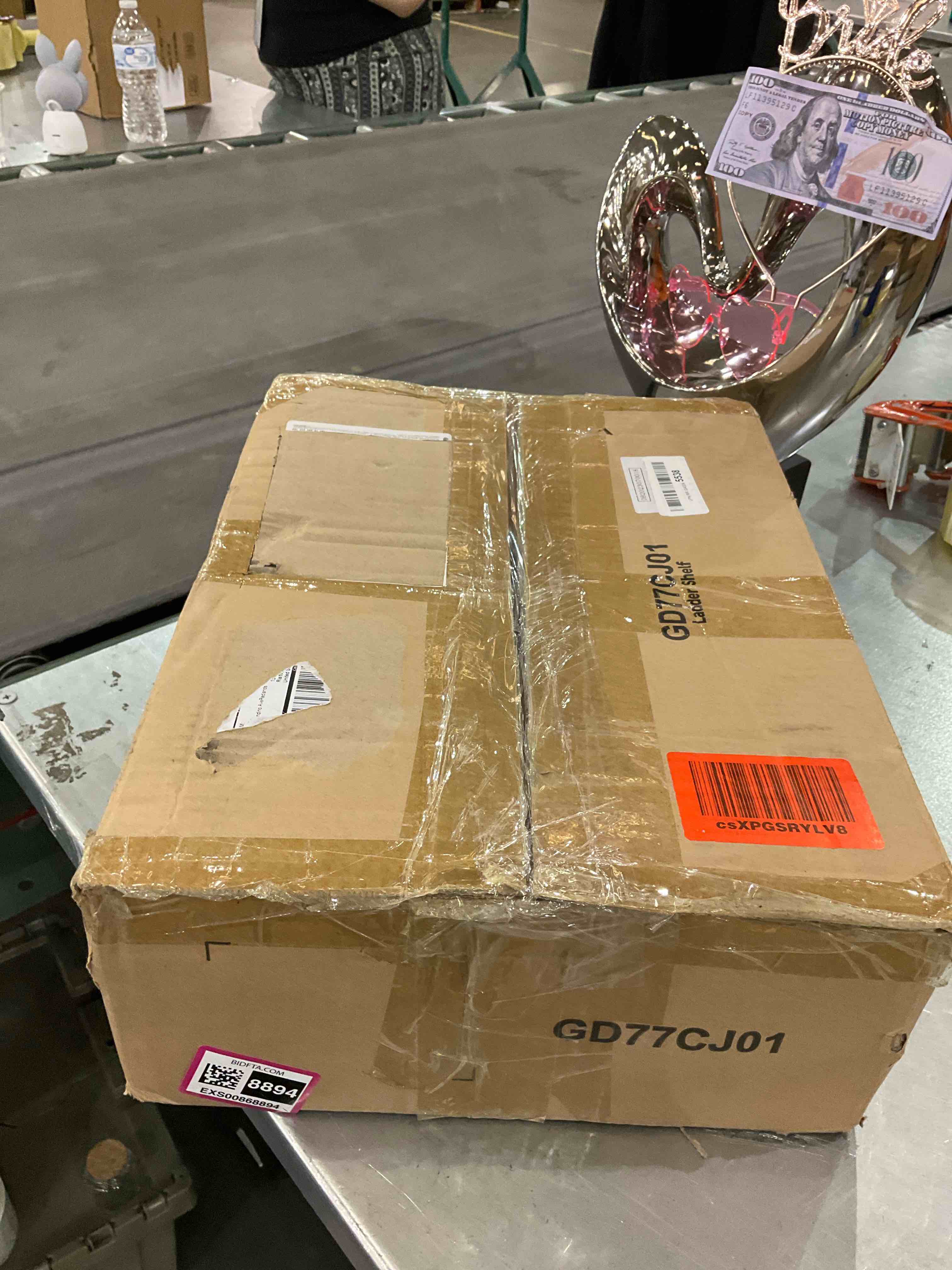 https://s3.amazonaws.com/lotting-images-prod/bidfta/EXS00868894_1700061998063.jpeg