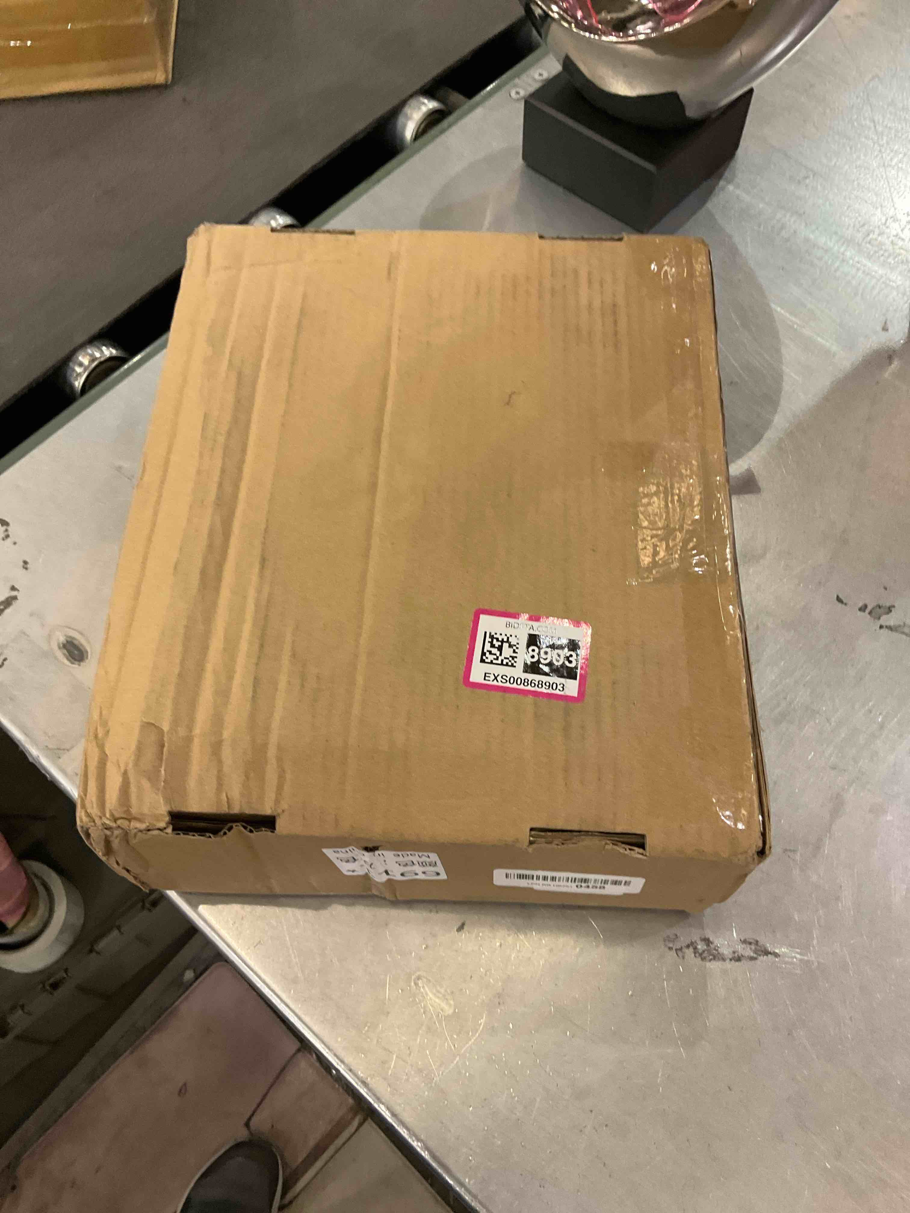 https://s3.amazonaws.com/lotting-images-prod/bidfta/EXS00868903_1700062164762.jpeg