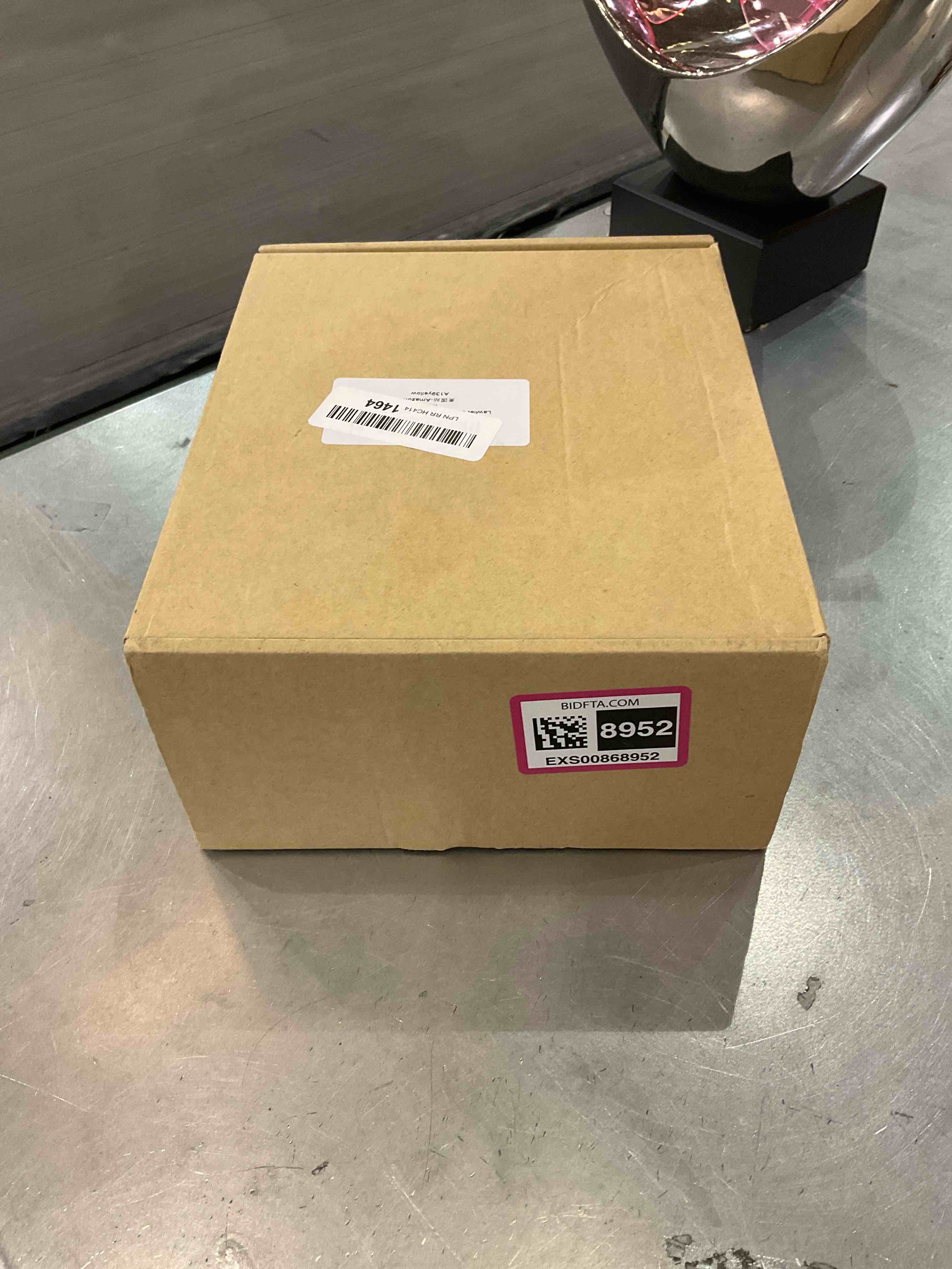 https://s3.amazonaws.com/lotting-images-prod/bidfta/EXS00868952_1700070133062.jpeg