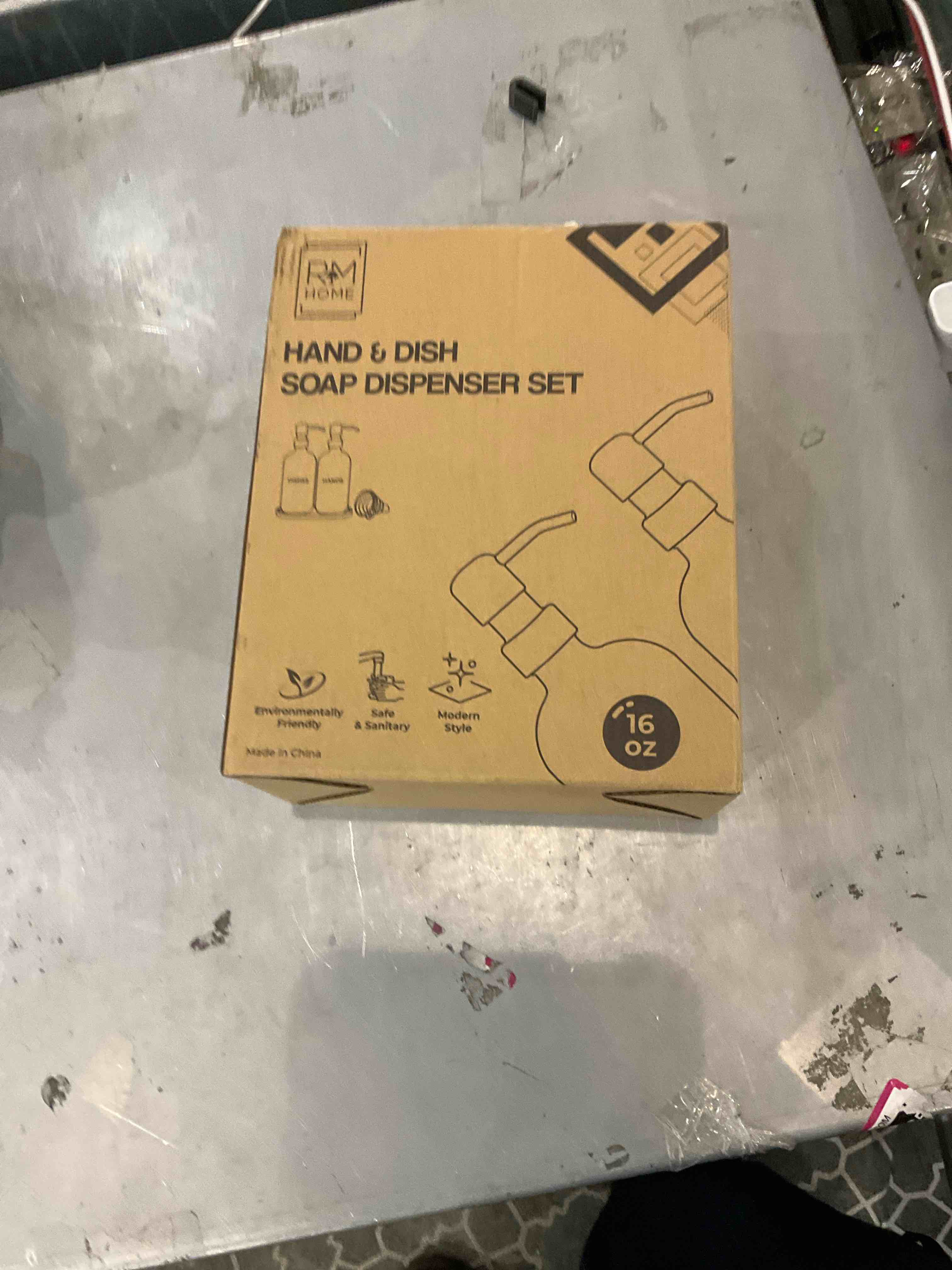 https://s3.amazonaws.com/lotting-images-prod/bidfta/EXS00869693_1700064806952.jpeg