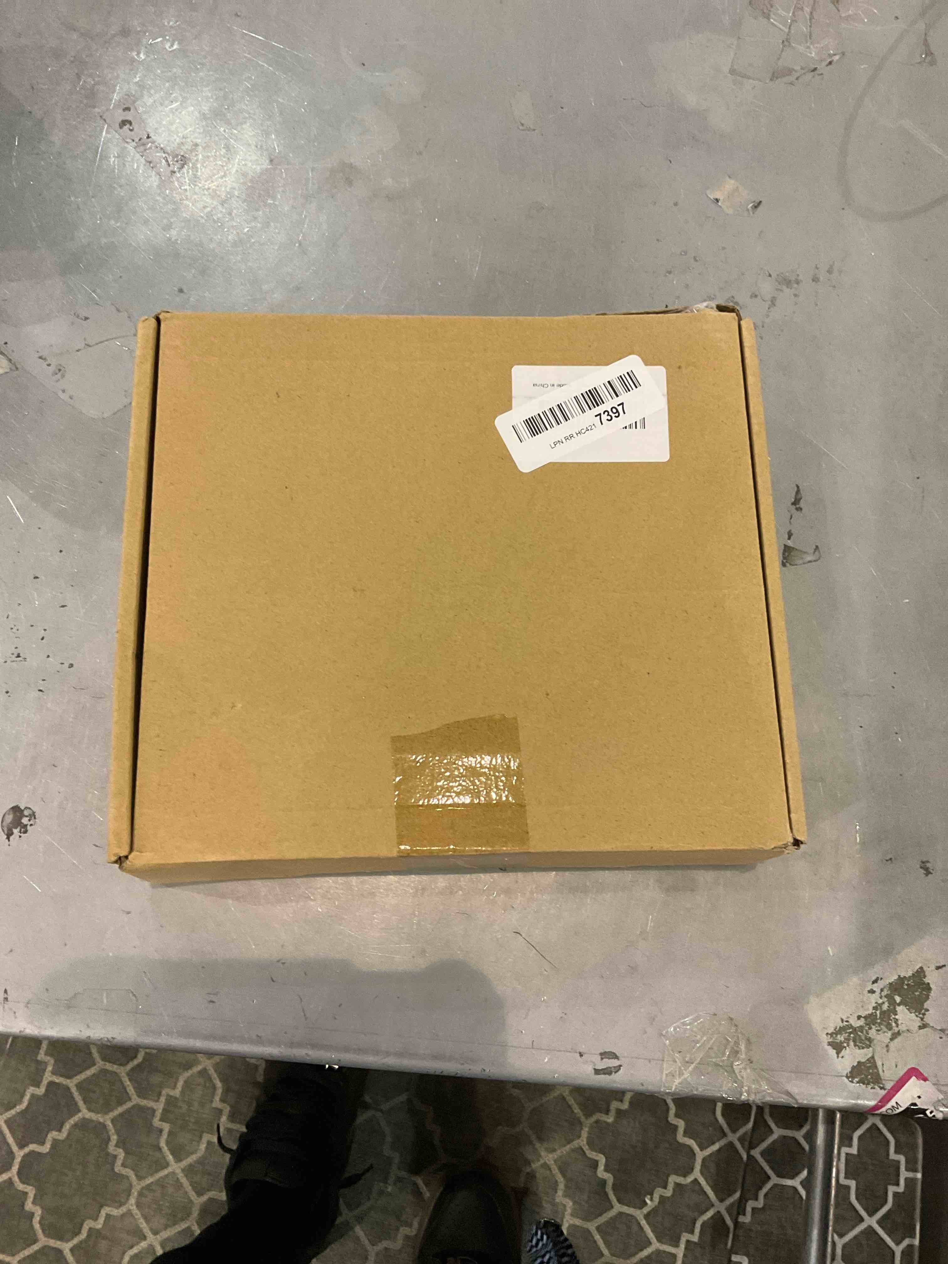 https://s3.amazonaws.com/lotting-images-prod/bidfta/EXS00869809_1700139603676.jpeg