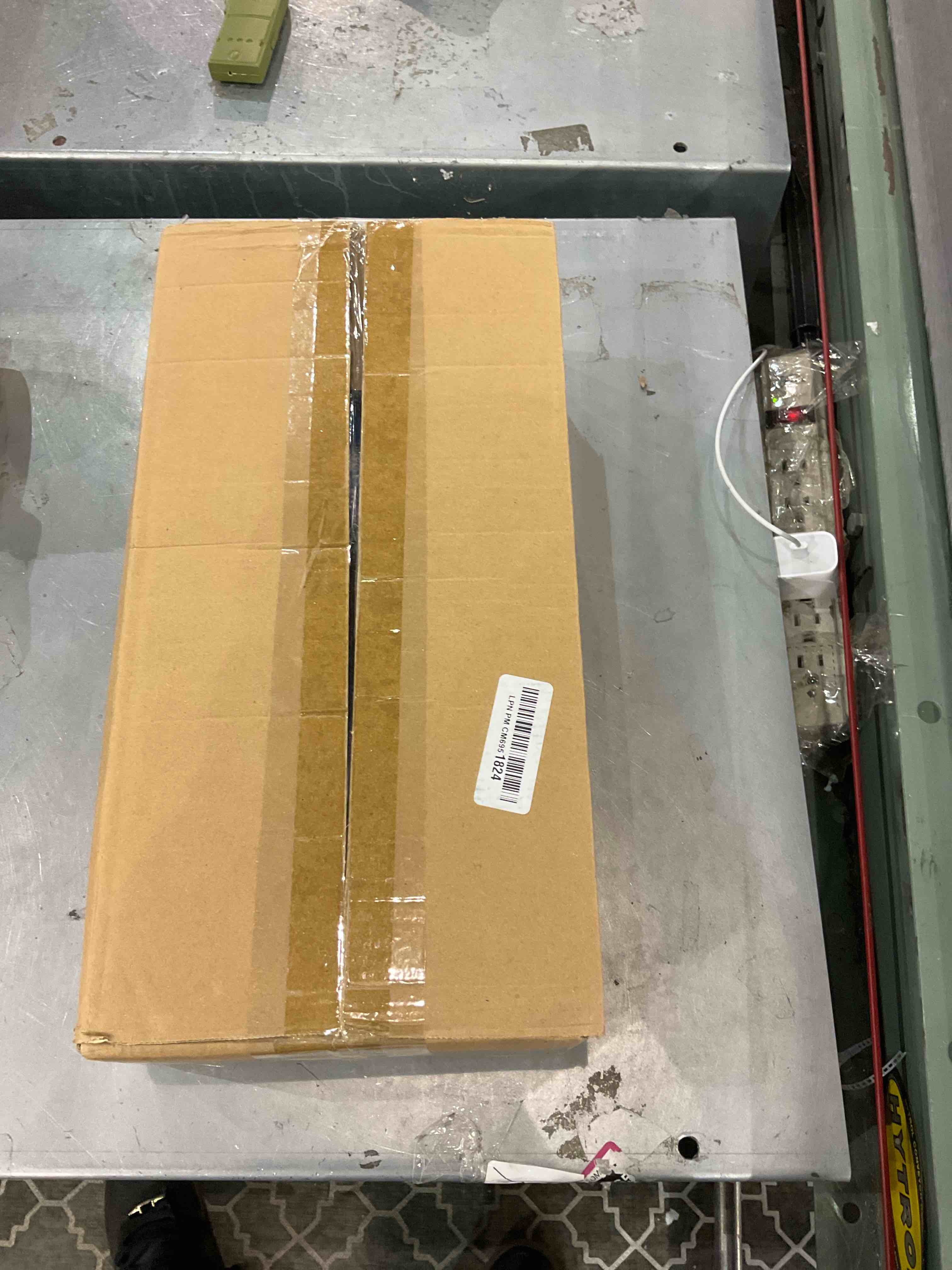 https://s3.amazonaws.com/lotting-images-prod/bidfta/EXS00869967_1700224028450.jpeg