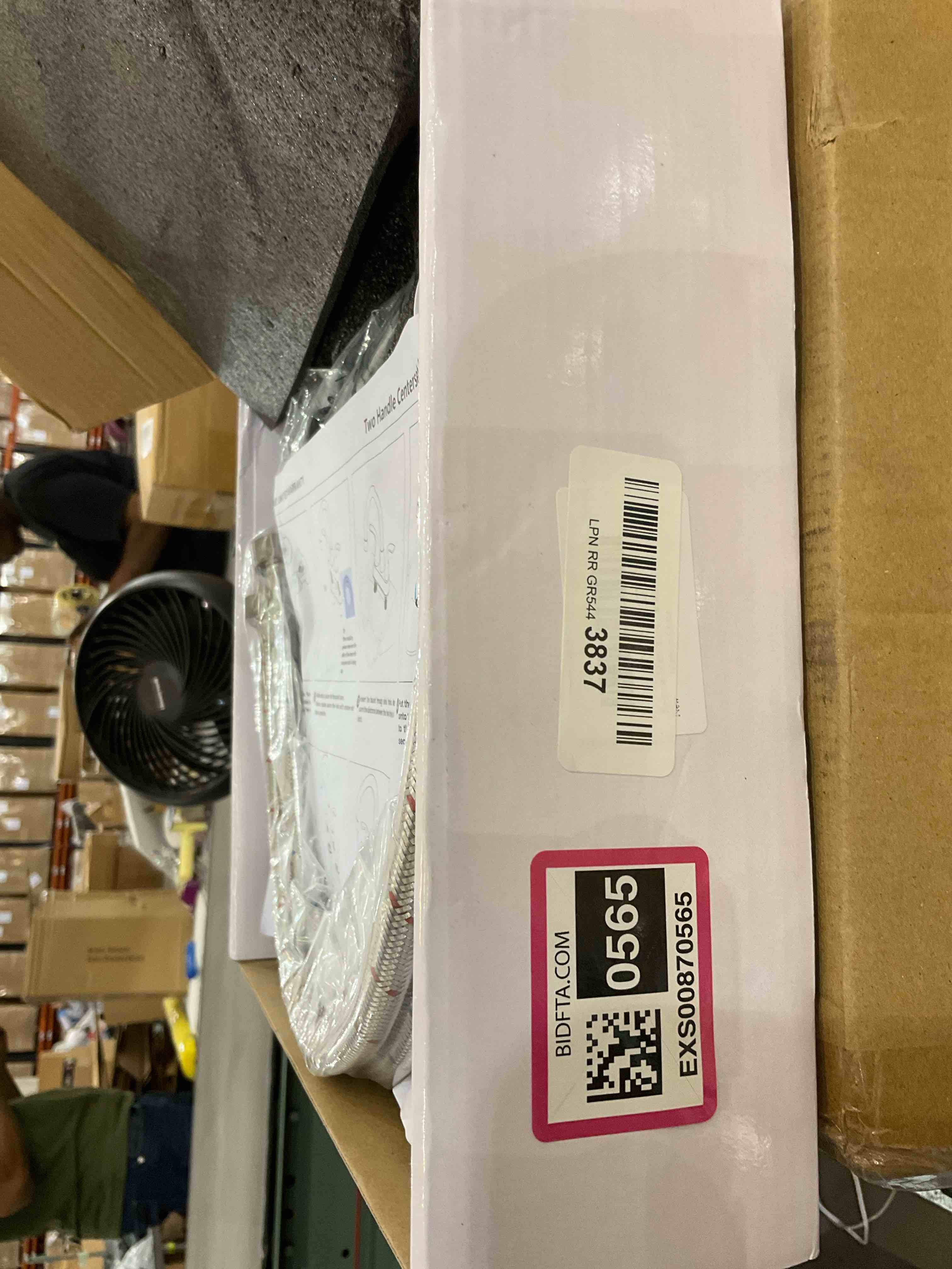 https://s3.amazonaws.com/lotting-images-prod/bidfta/EXS00870565_1698773463800.jpeg