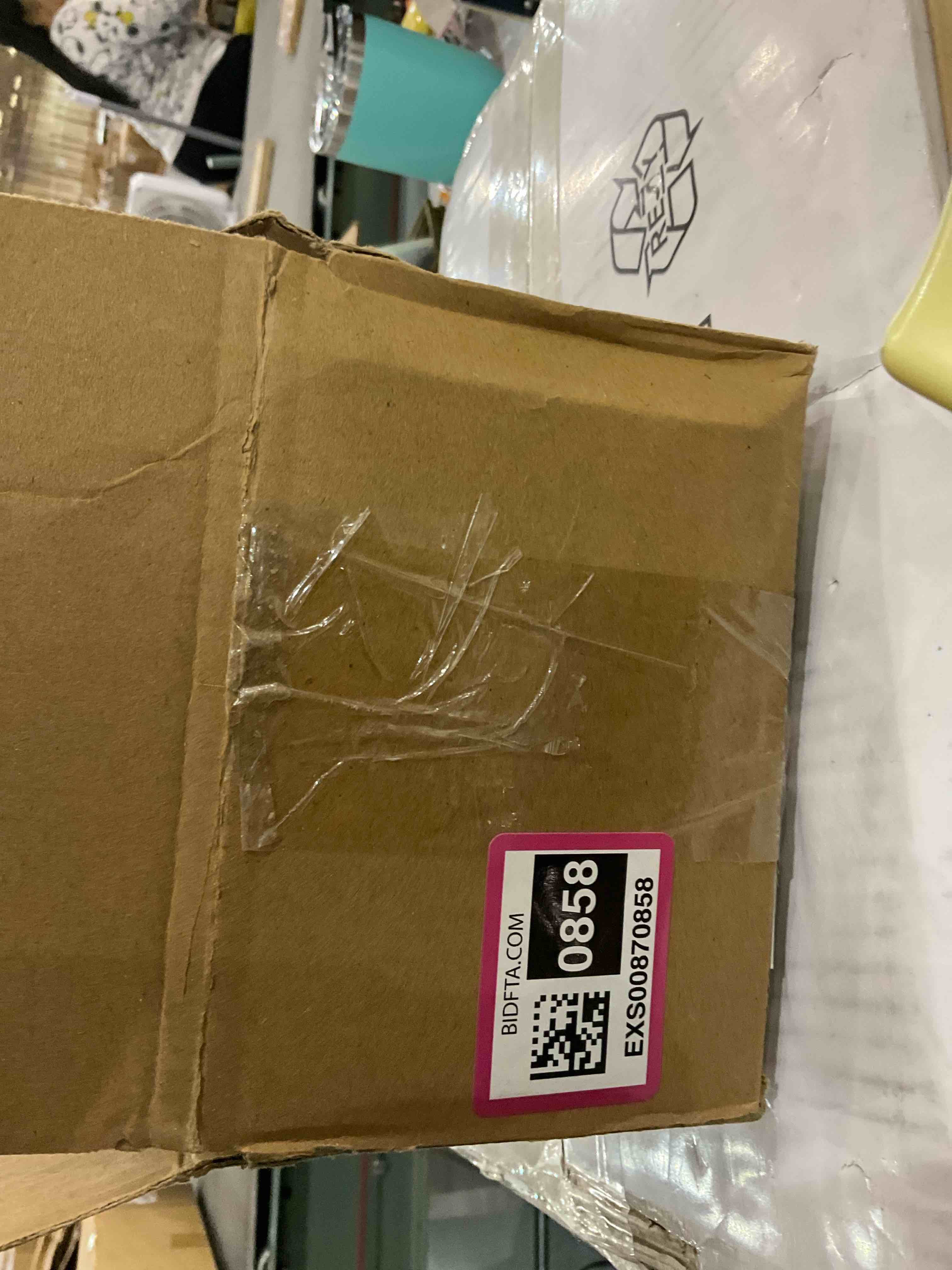 https://s3.amazonaws.com/lotting-images-prod/bidfta/EXS00870858_1699022171175.jpeg