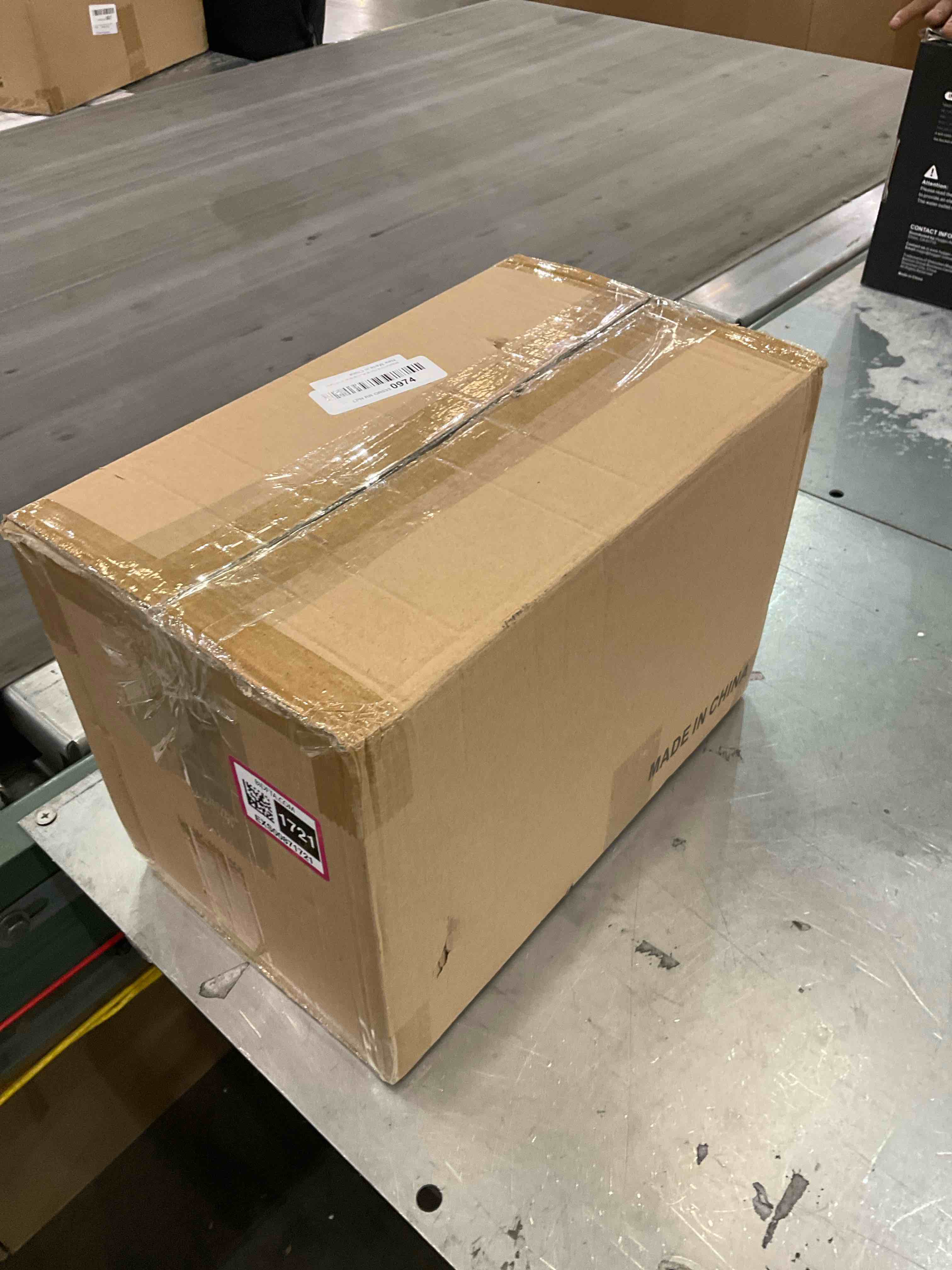 https://s3.amazonaws.com/lotting-images-prod/bidfta/EXS00871721_1698860318973.jpeg