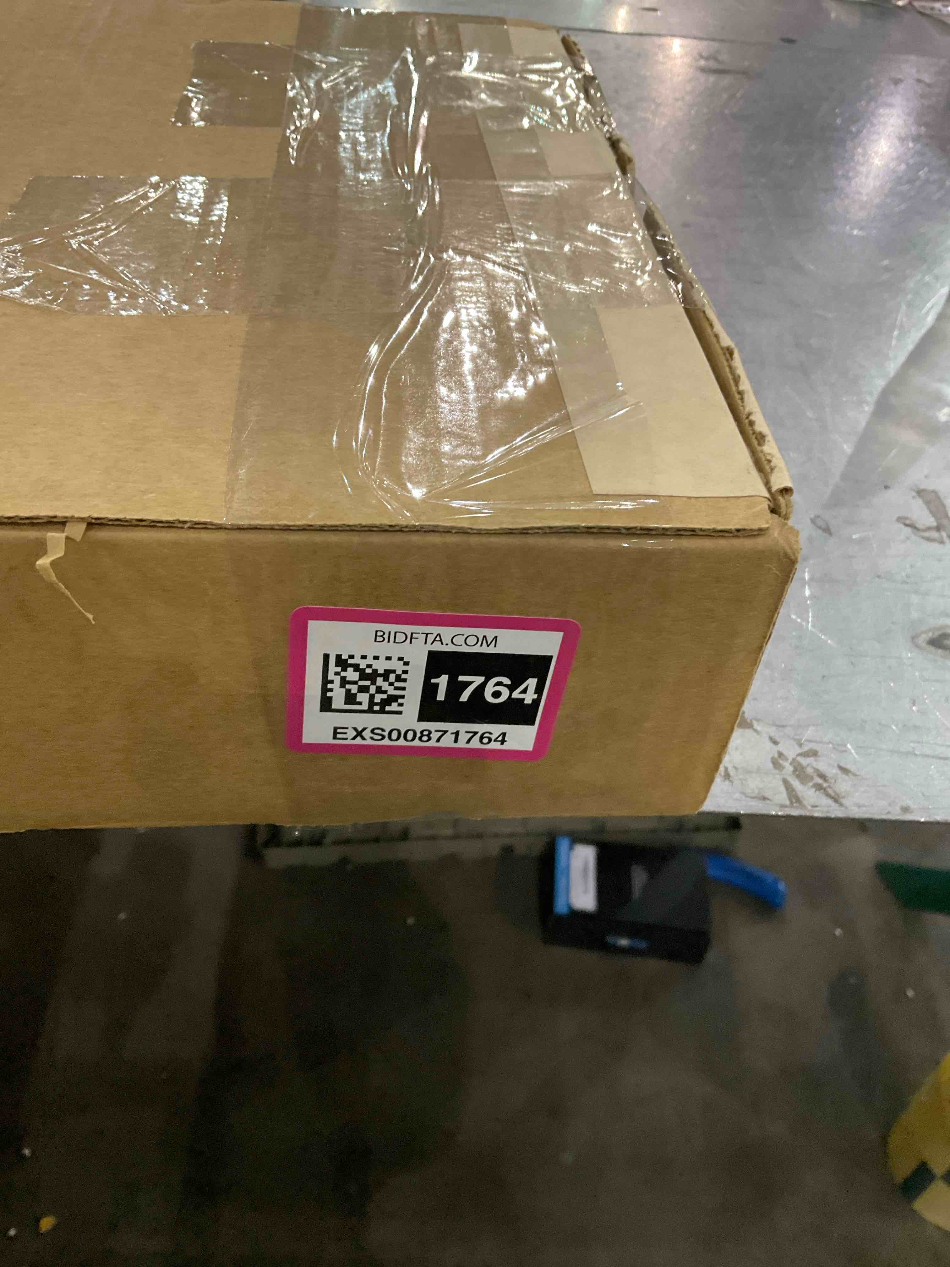 https://s3.amazonaws.com/lotting-images-prod/bidfta/EXS00871764_1698923486234.jpeg
