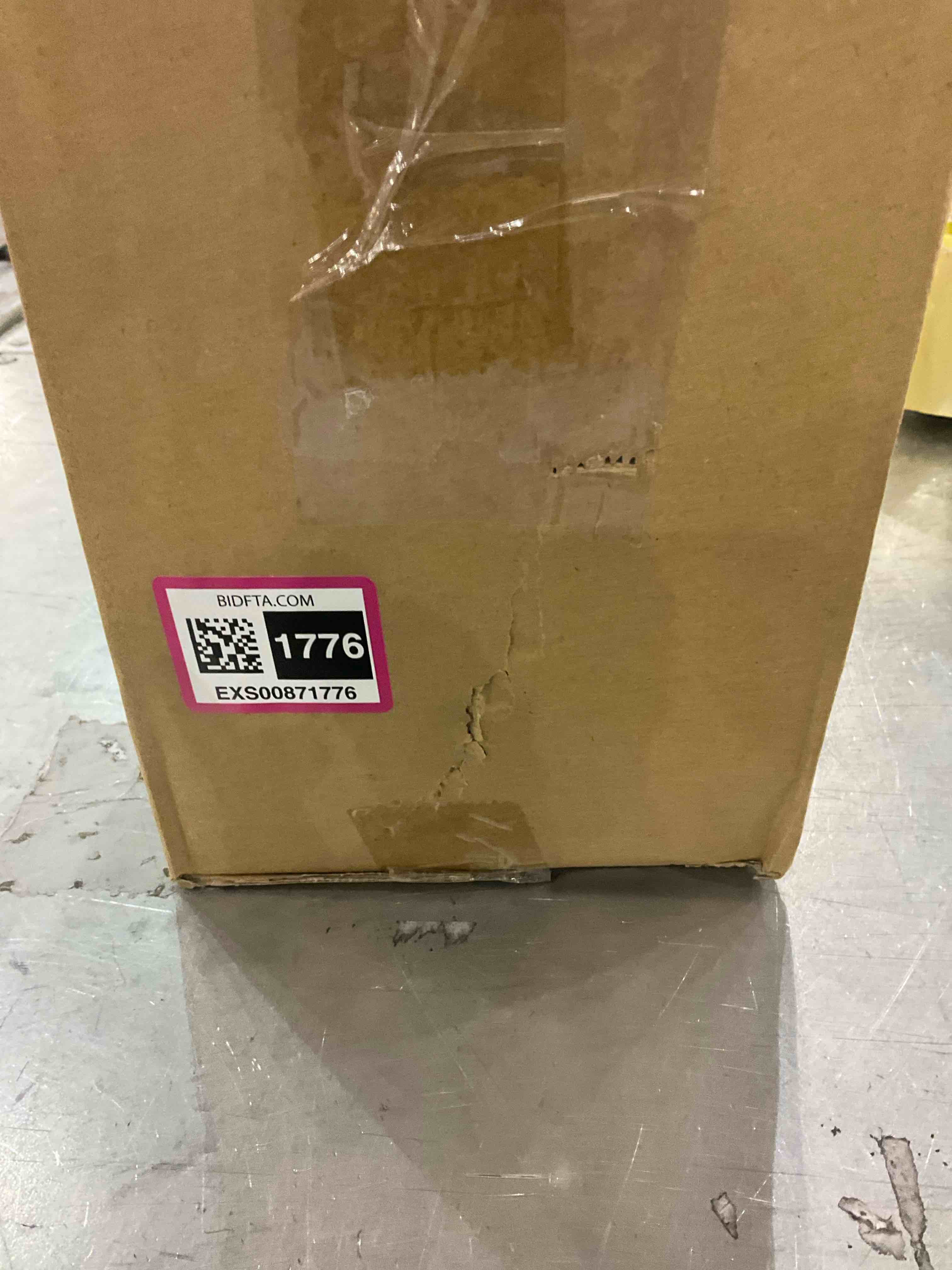 https://s3.amazonaws.com/lotting-images-prod/bidfta/EXS00871776_1698925671630.jpeg