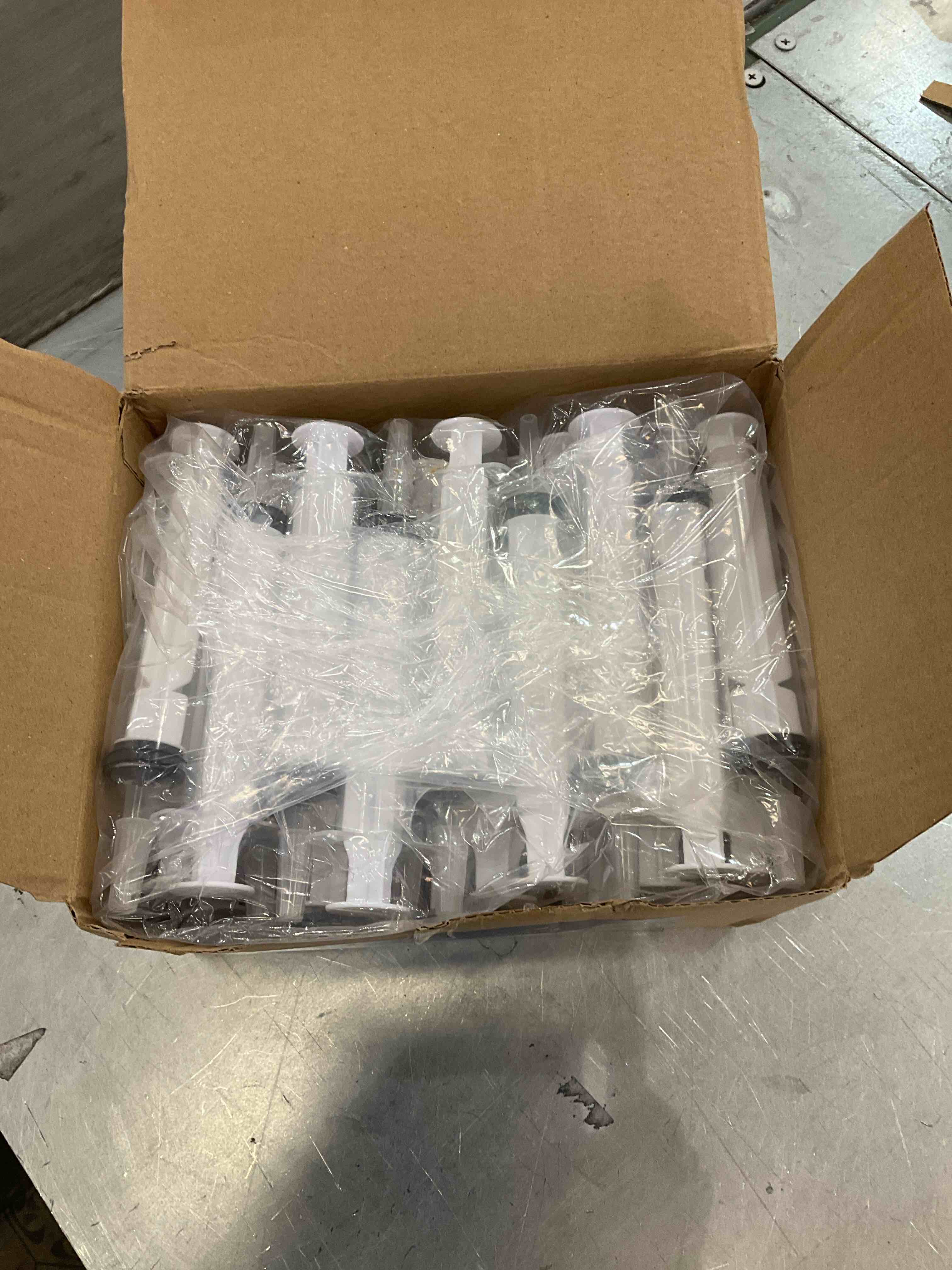https://s3.amazonaws.com/lotting-images-prod/bidfta/EXS00871952_1698947082145.jpeg