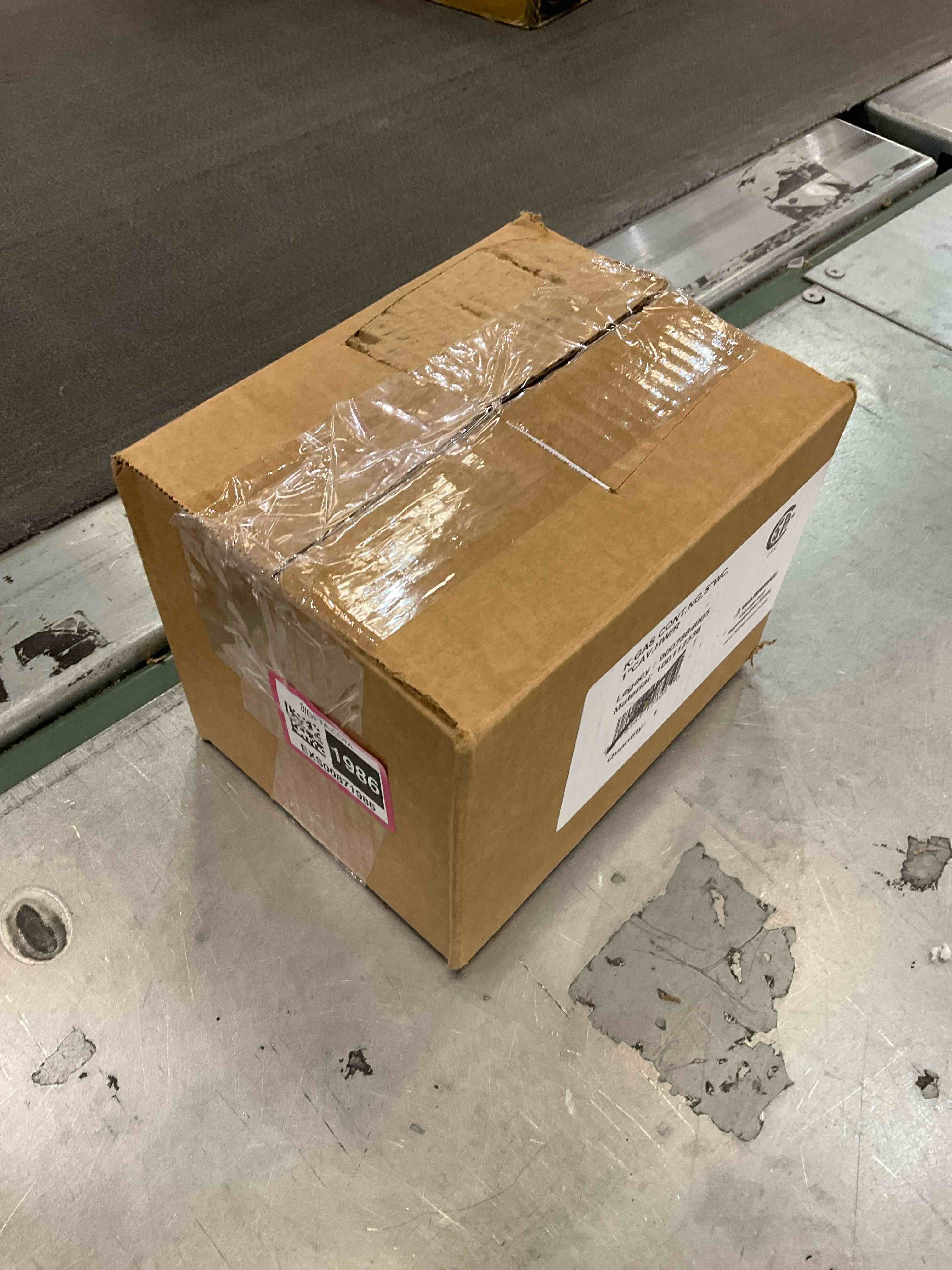 https://s3.amazonaws.com/lotting-images-prod/bidfta/EXS00871986_1698951582528.jpeg