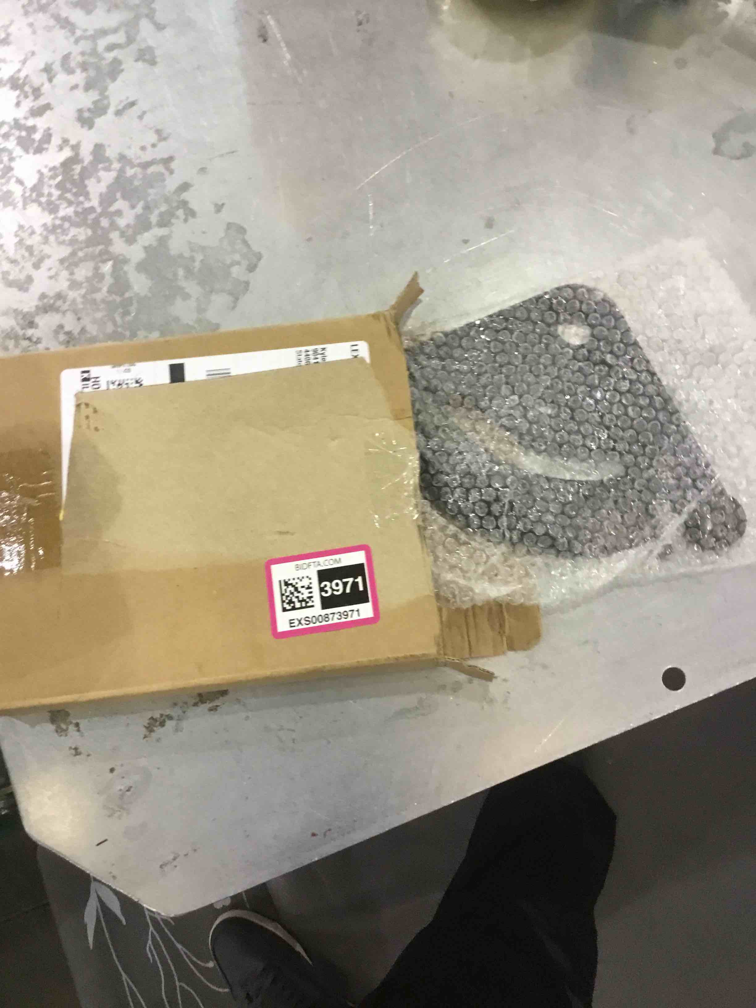 https://s3.amazonaws.com/lotting-images-prod/bidfta/EXS00873971_1699542431356.jpeg