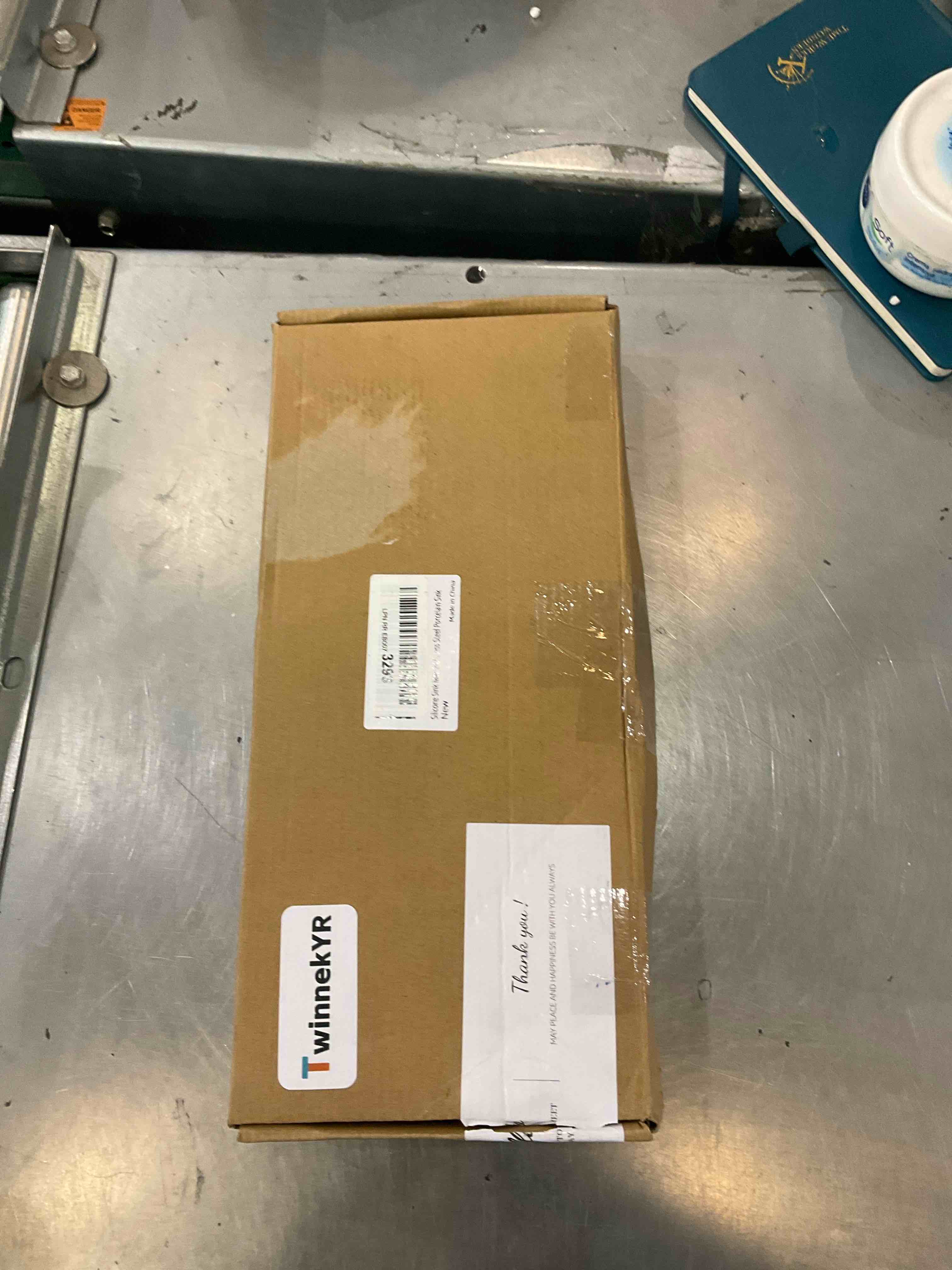 https://s3.amazonaws.com/lotting-images-prod/bidfta/EXS00874238_1698774340385.jpeg
