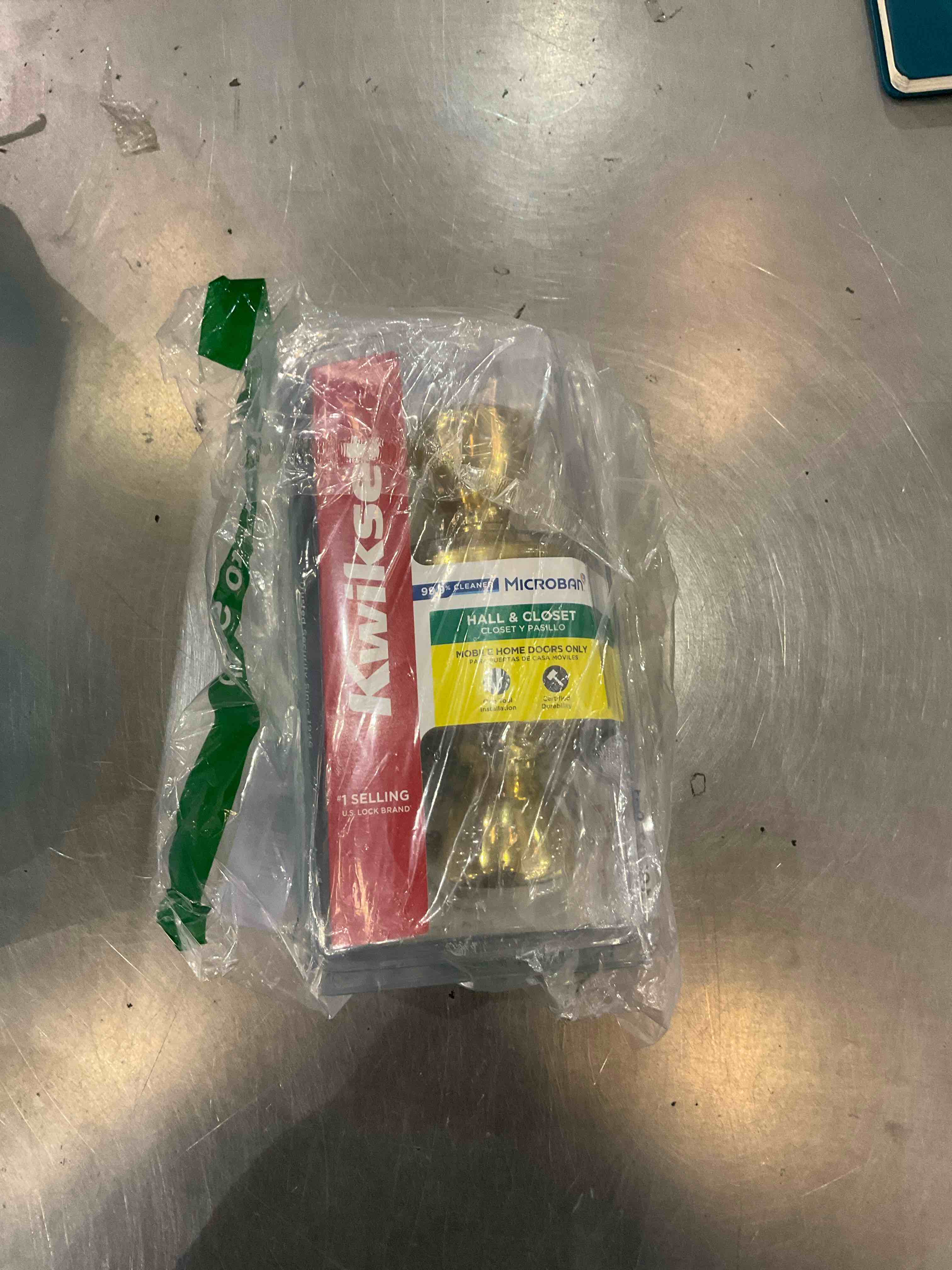 Kwikset 92001-519 Mobile Home Hall & Closet Door Knob in Polished Brass