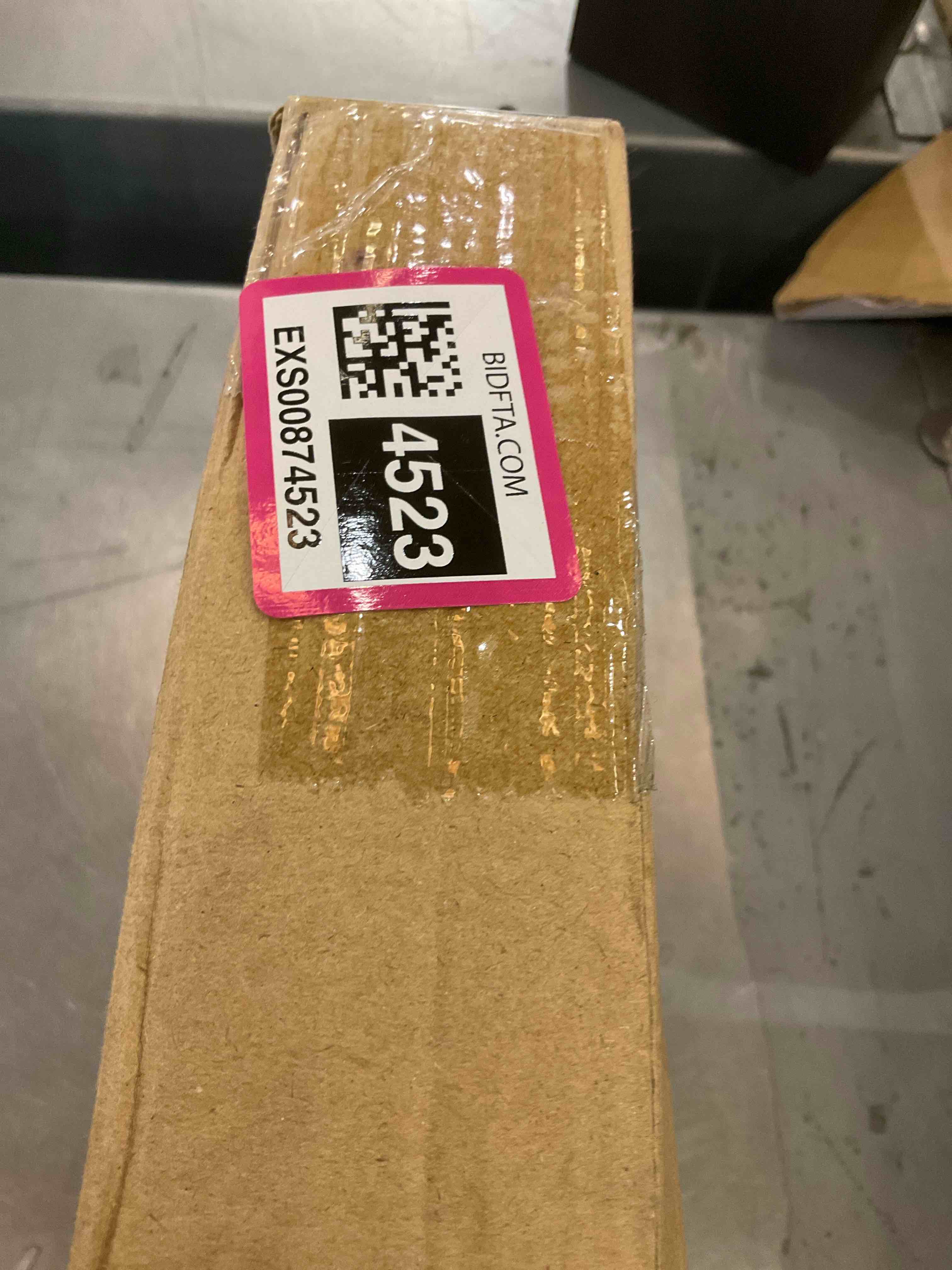https://s3.amazonaws.com/lotting-images-prod/bidfta/EXS00874523_1698859335006.jpeg